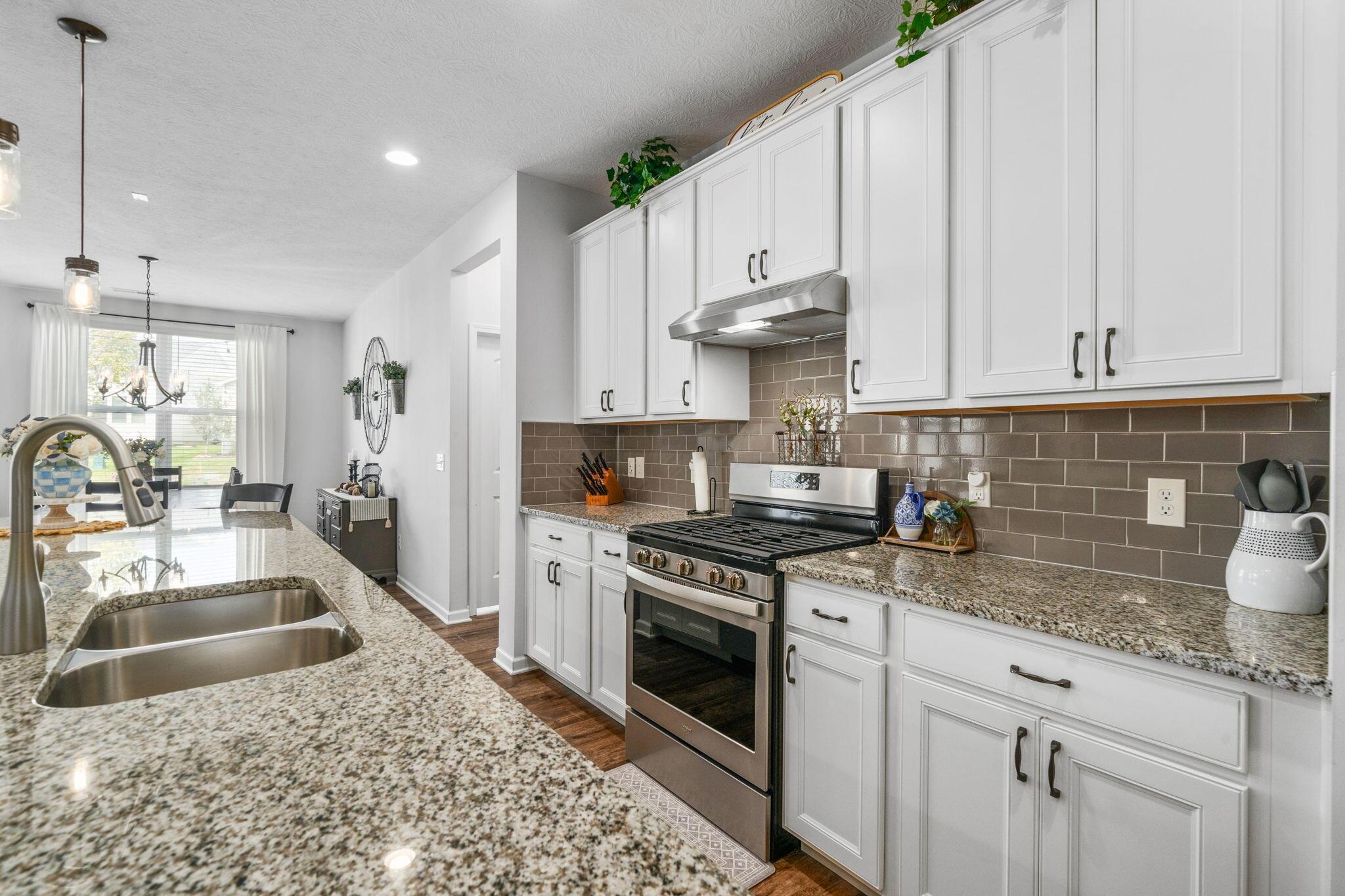727 Fescue Road