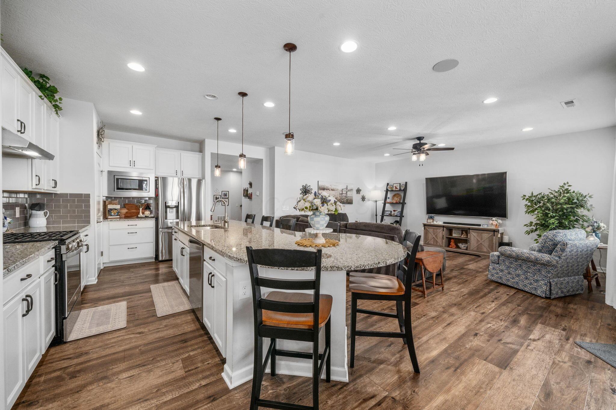 727 Fescue Road
