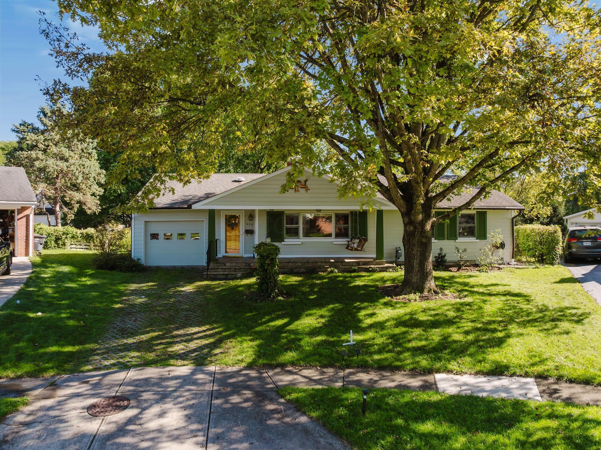 439 Granville Square