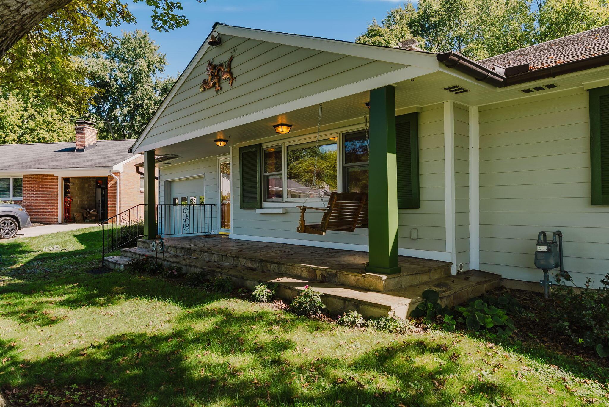 439 Granville Square