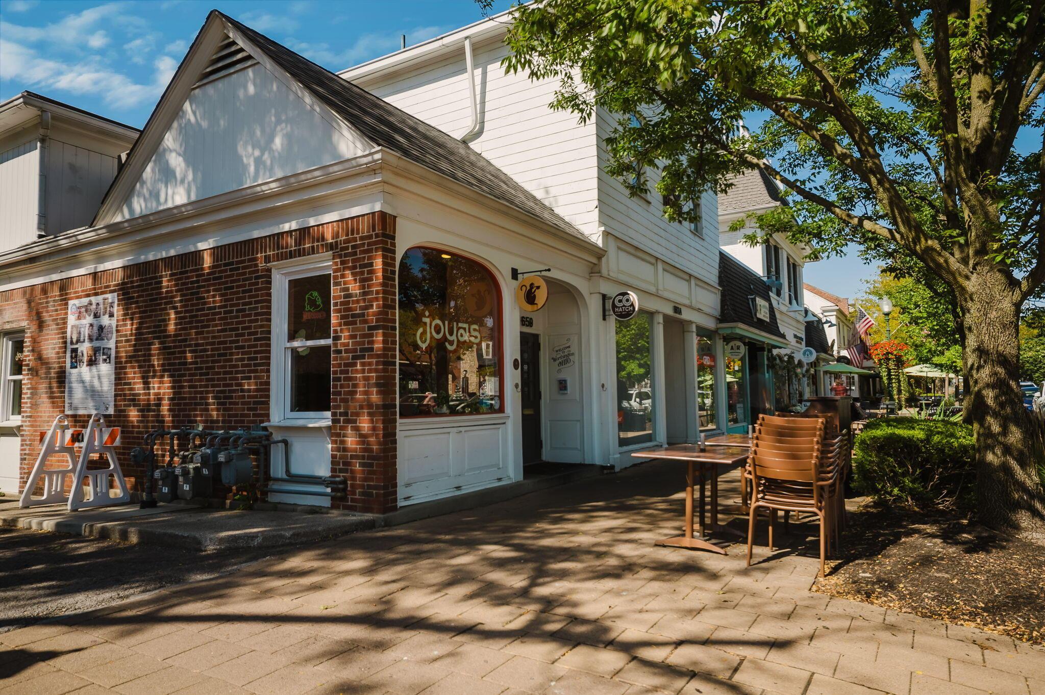 439 Granville Square