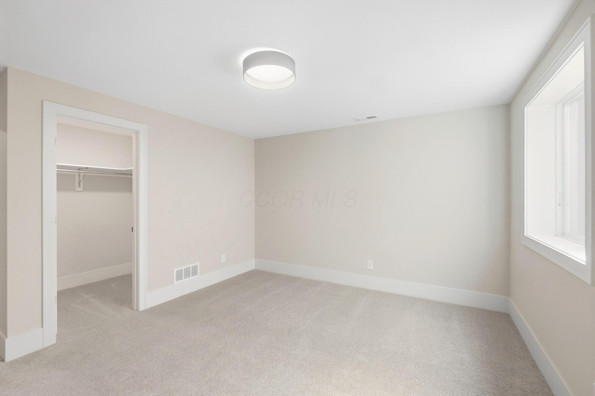 6571 Scioto Bluff Court