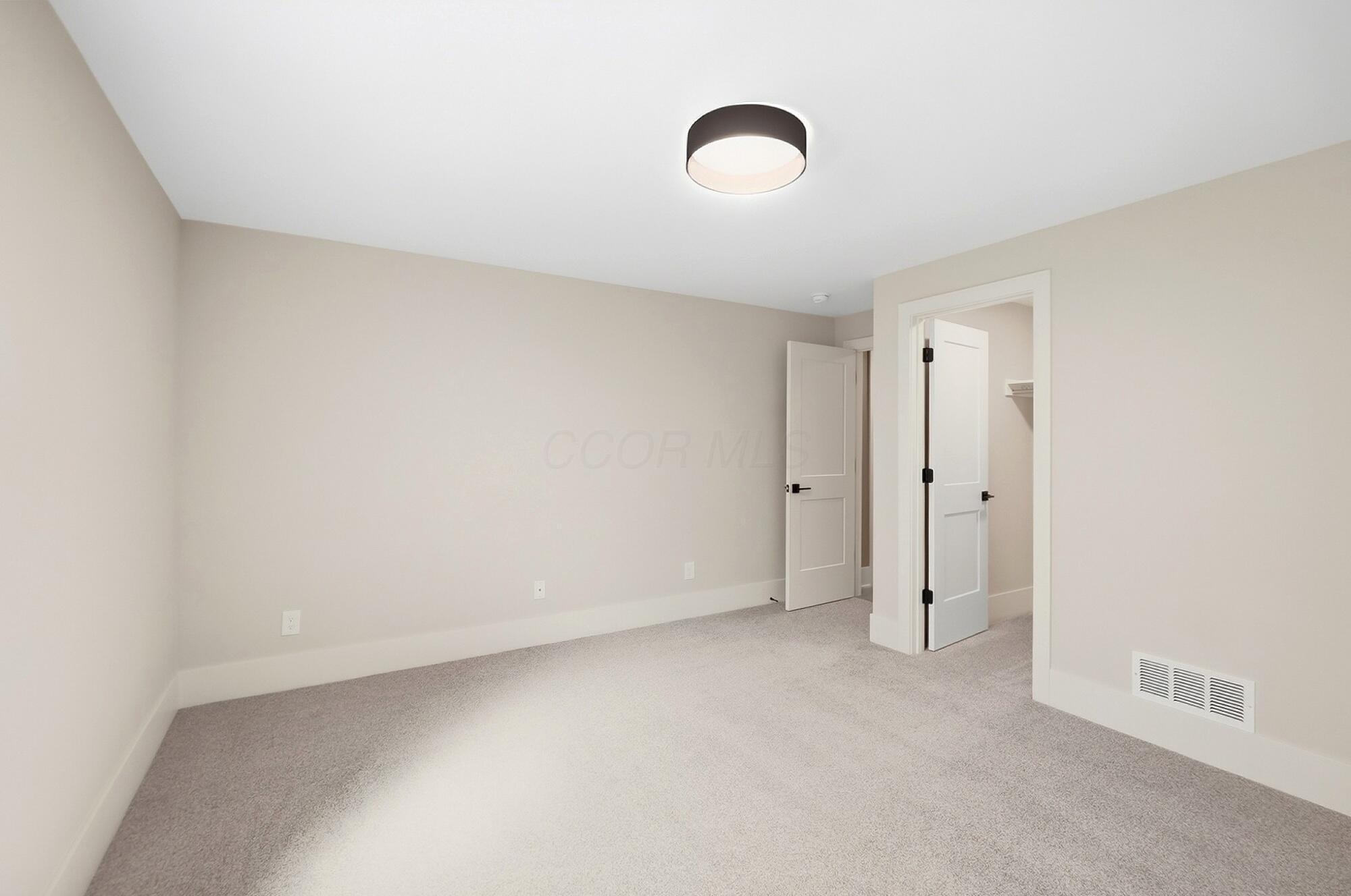 6571 Scioto Bluff Court