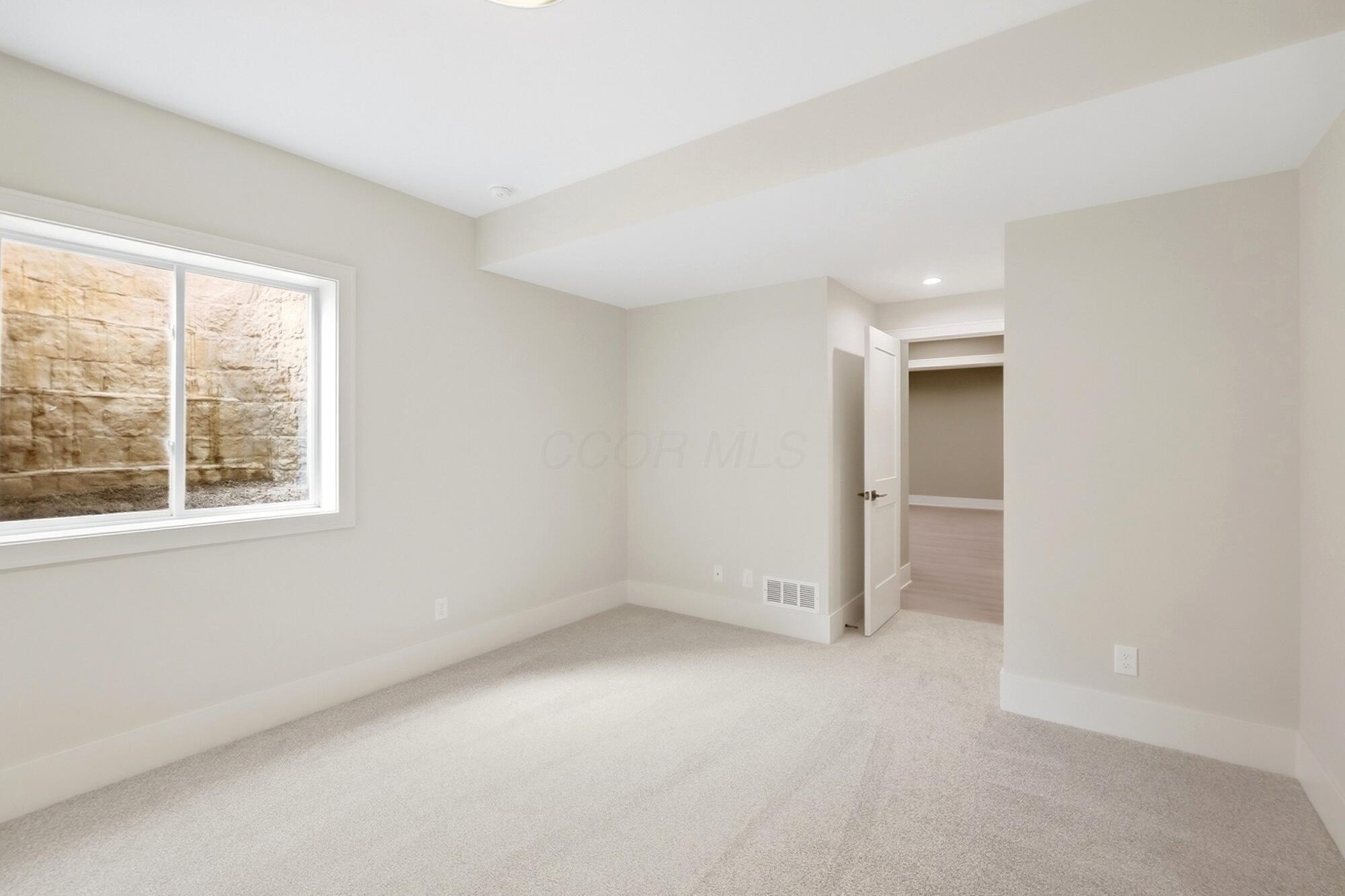 6571 Scioto Bluff Court