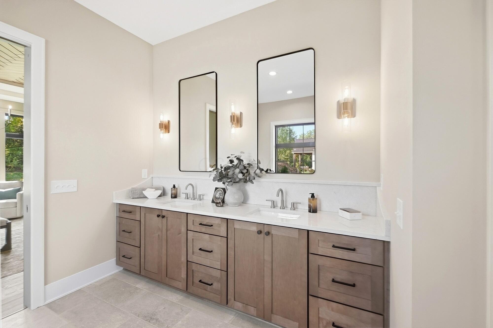6571 Scioto Bluff Court