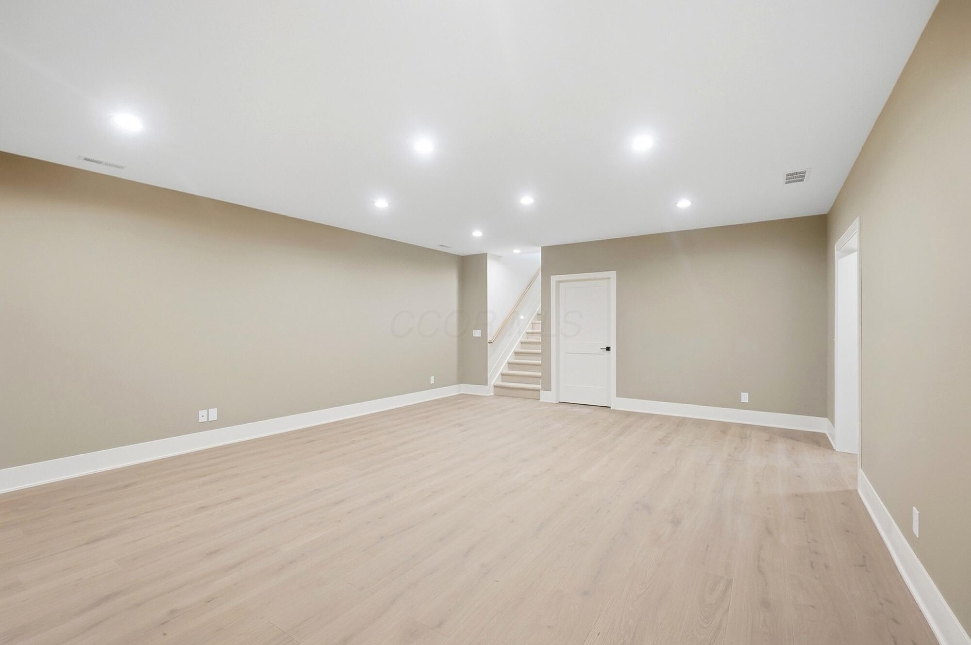 6571 Scioto Bluff Court