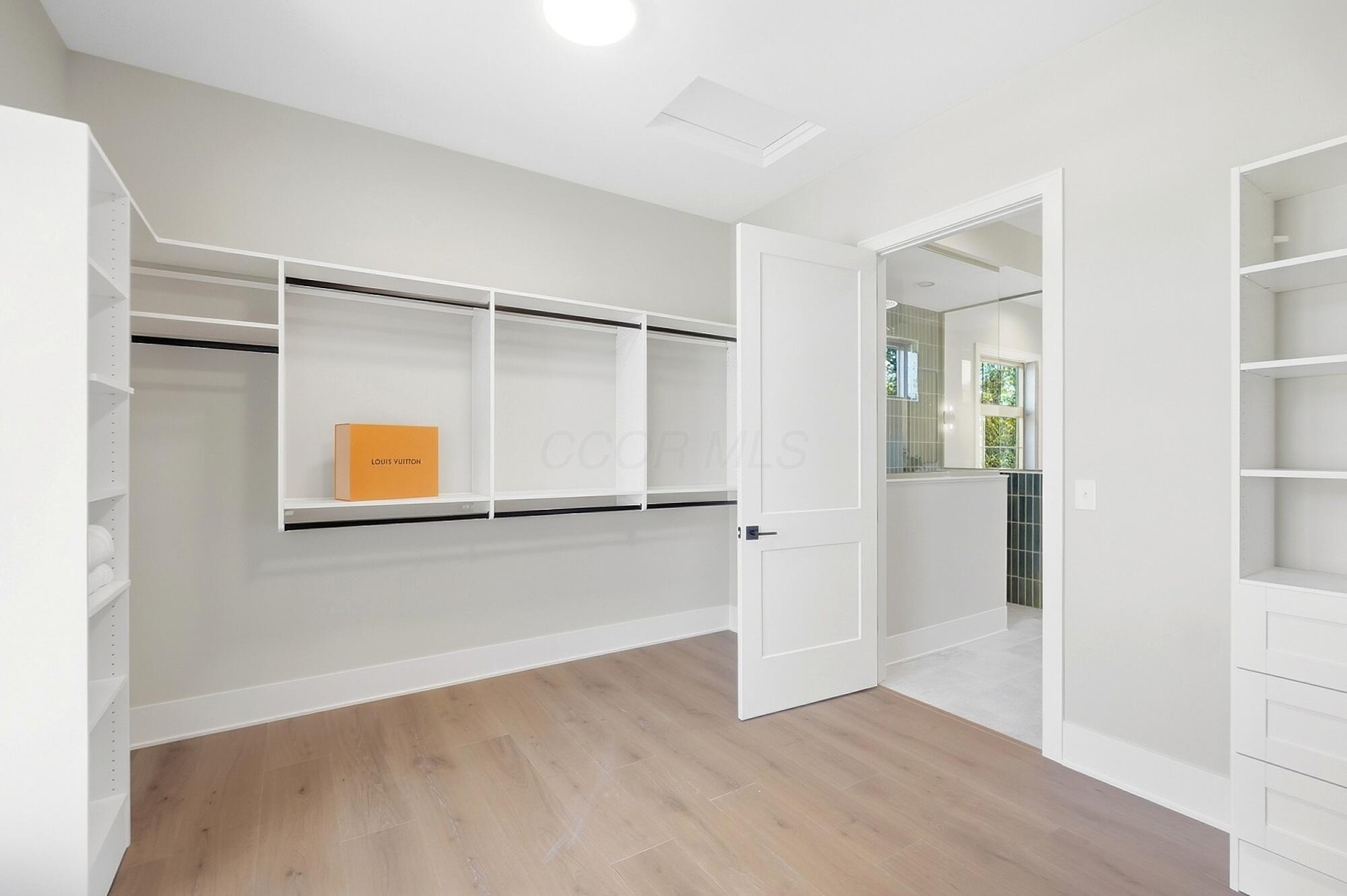 6571 Scioto Bluff Court