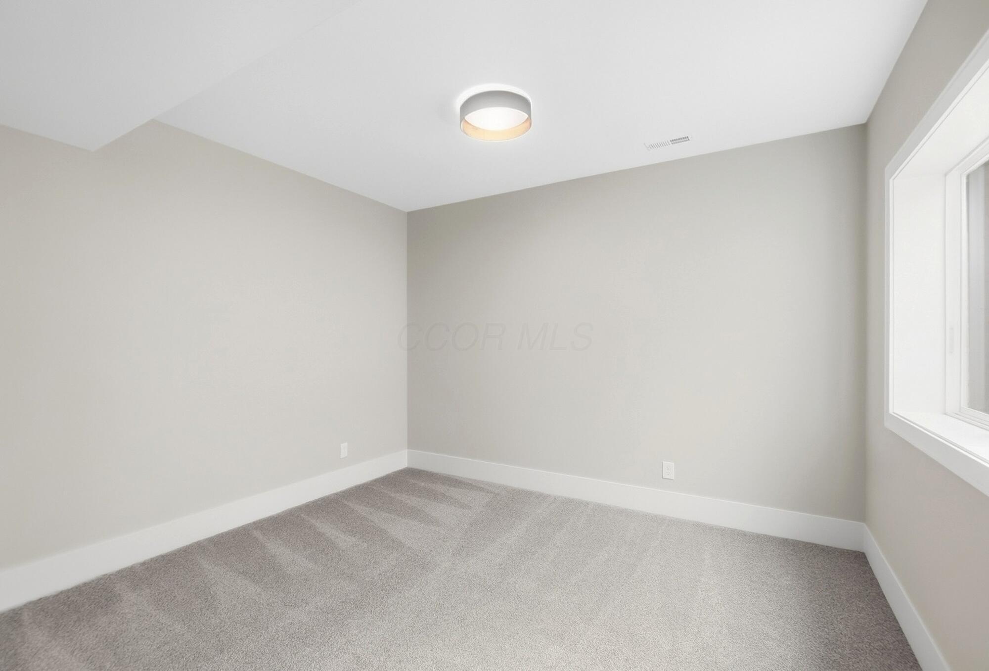 6571 Scioto Bluff Court