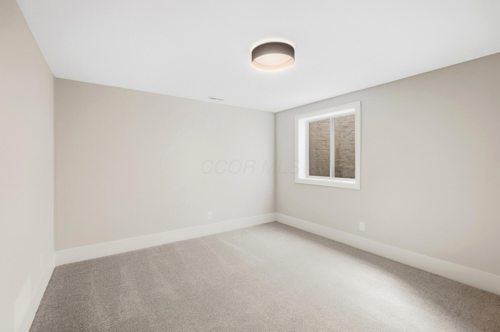 6571 Scioto Bluff Court