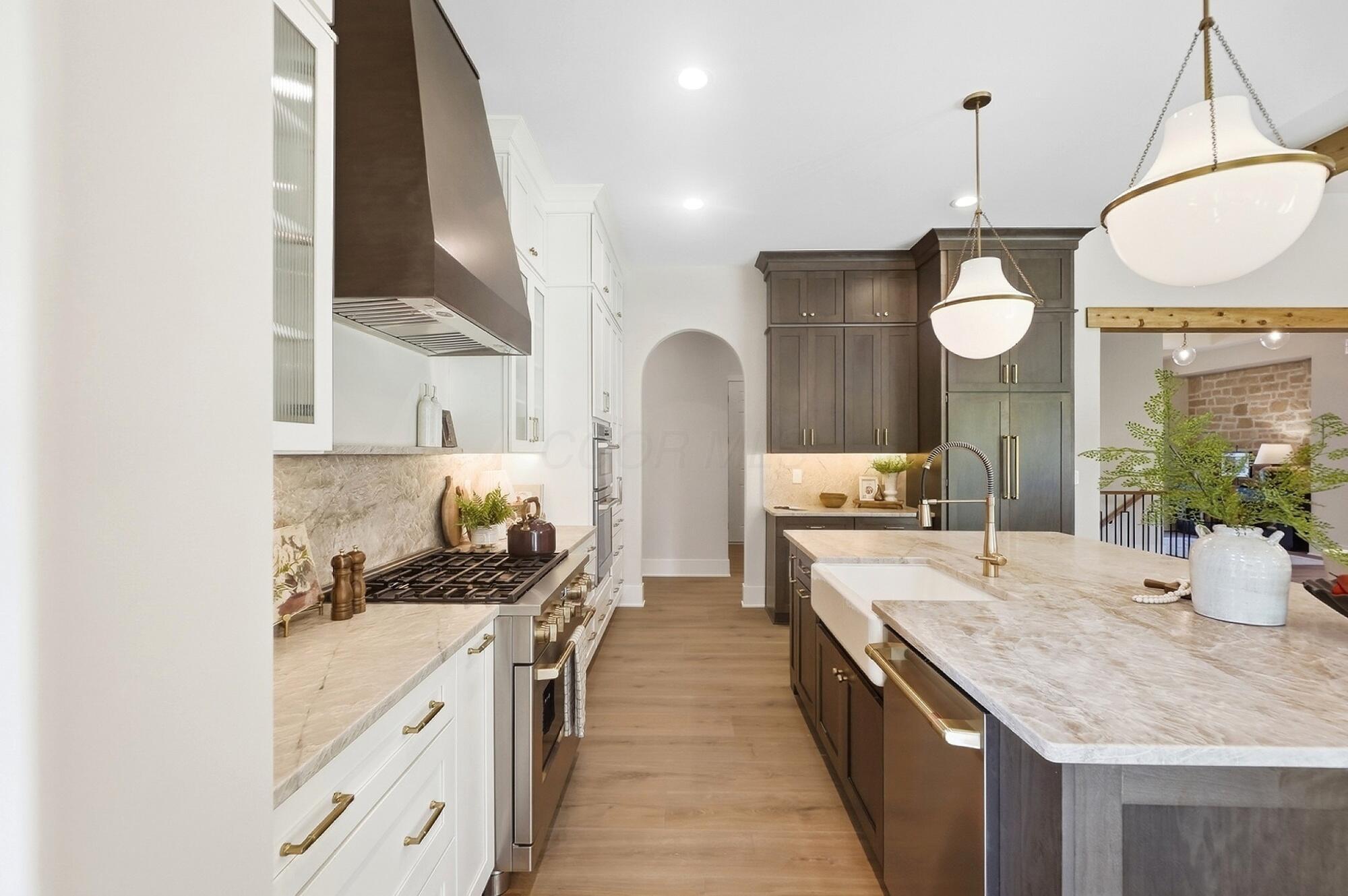 6571 Scioto Bluff Court
