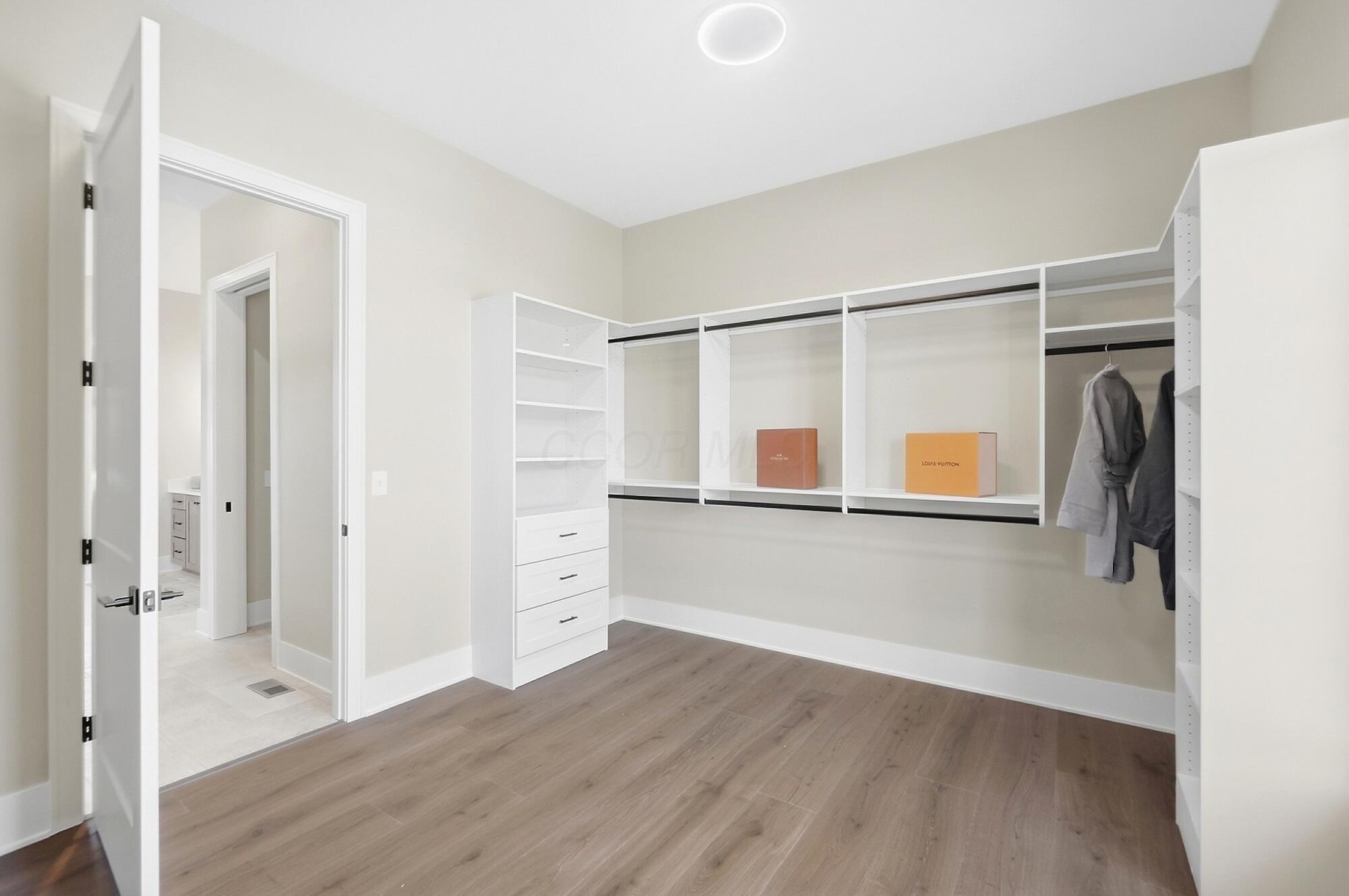 6571 Scioto Bluff Court