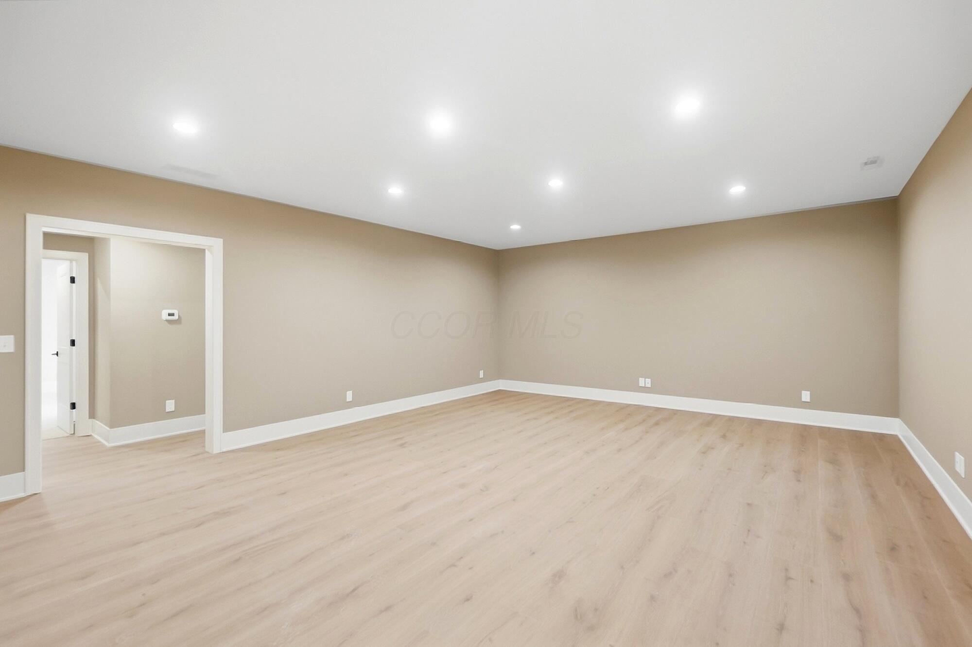 6571 Scioto Bluff Court