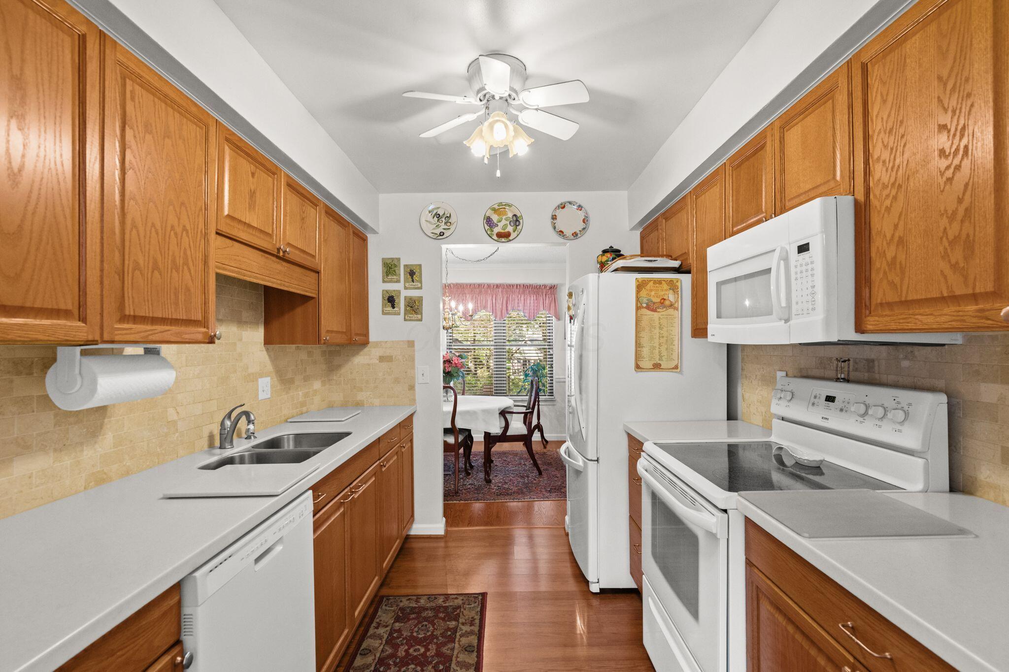 537 Woodingham Place, 2B