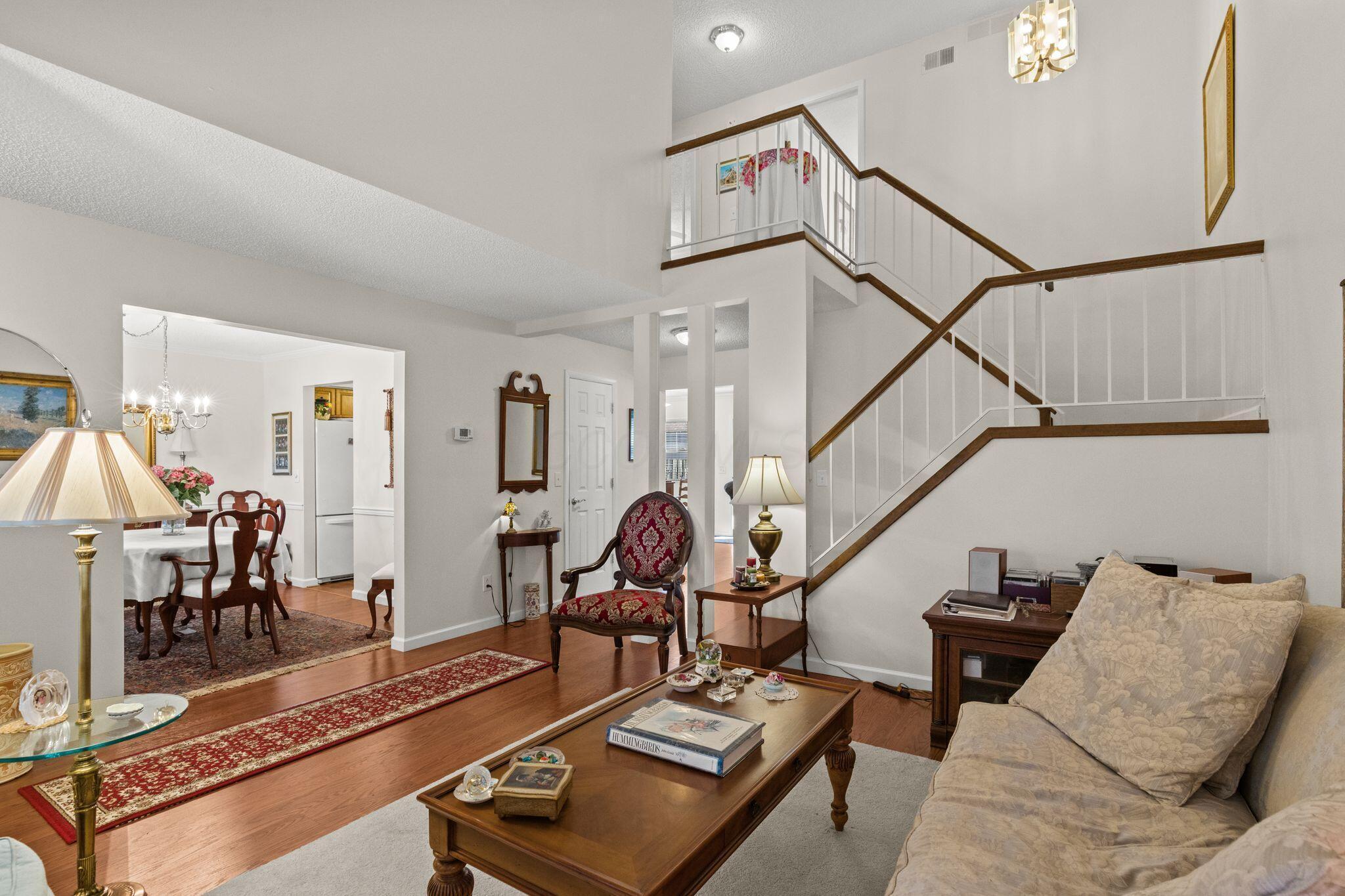 537 Woodingham Place, 2B