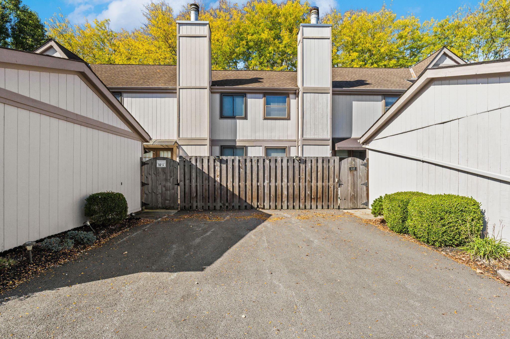 537 Woodingham Place, 2B