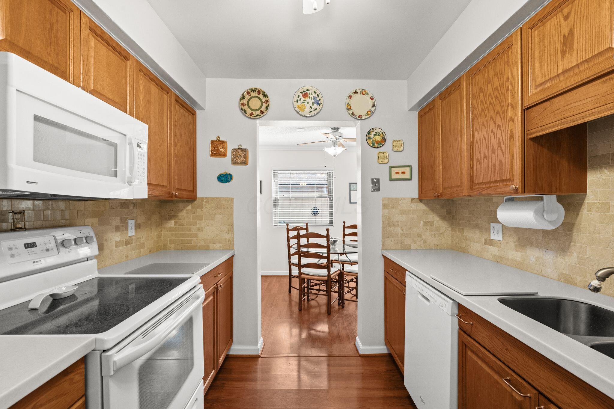 537 Woodingham Place, 2B