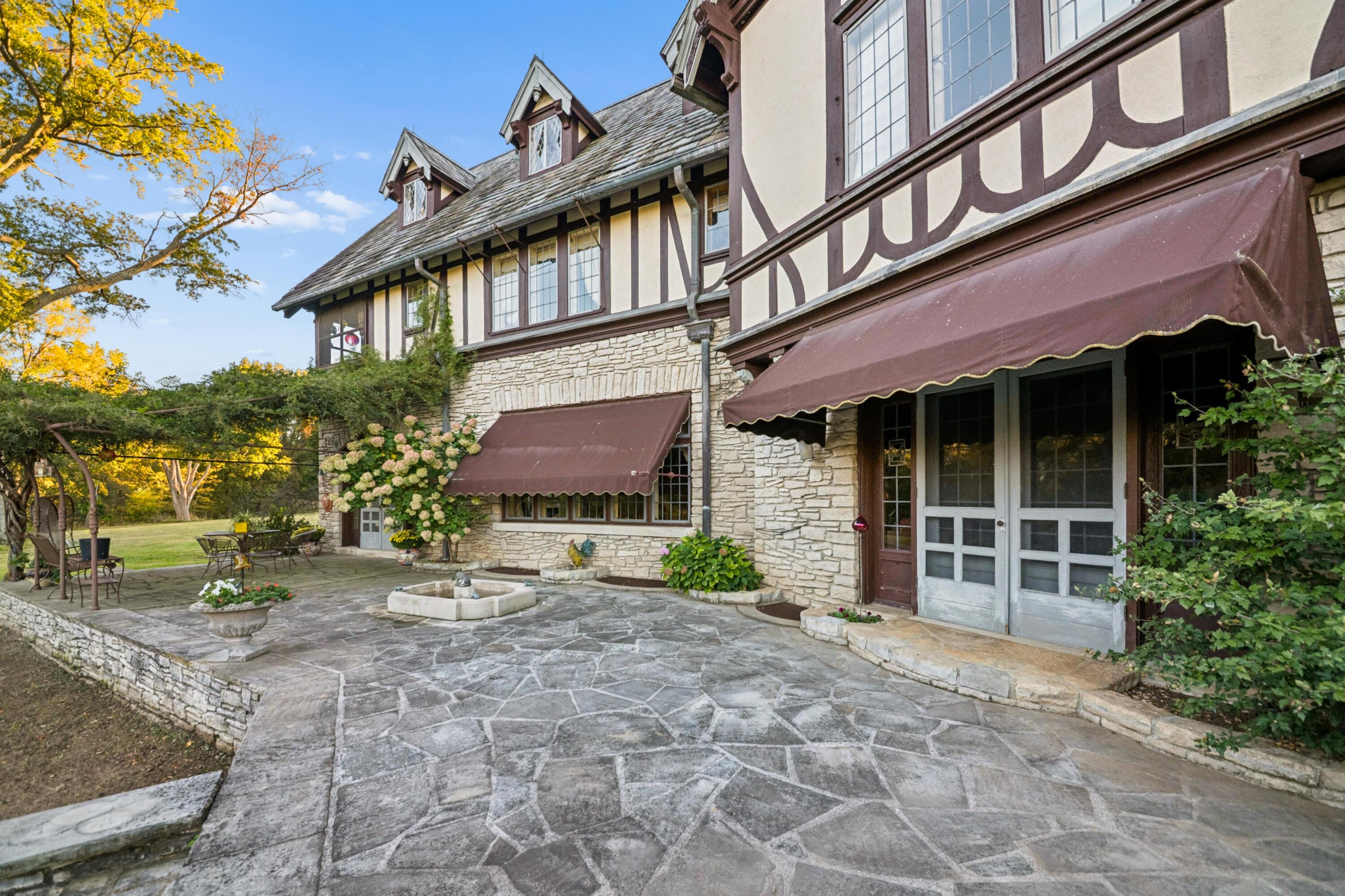 2721 N State Route 53