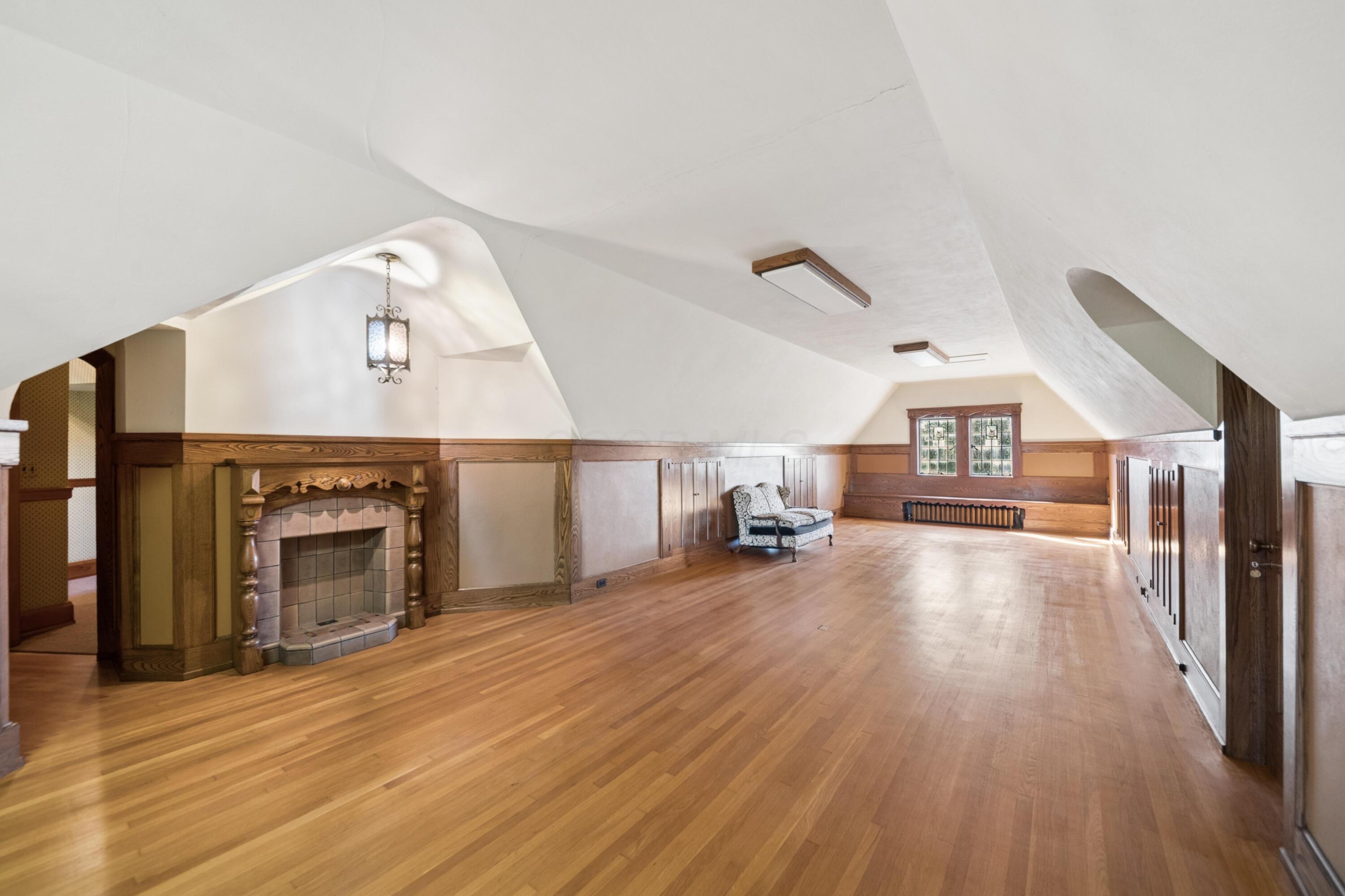 2721 N State Route 53
