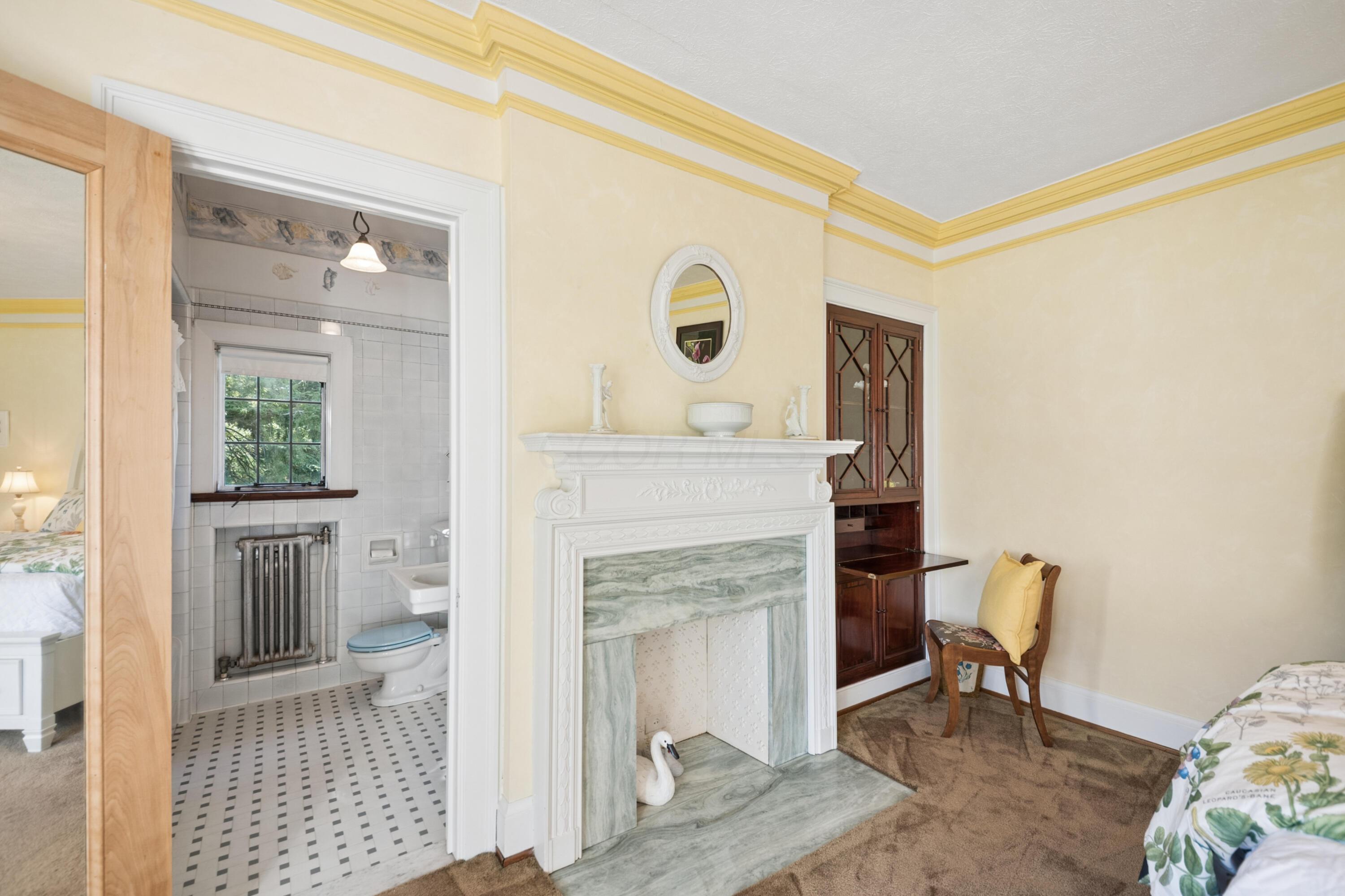 2721 N State Route 53