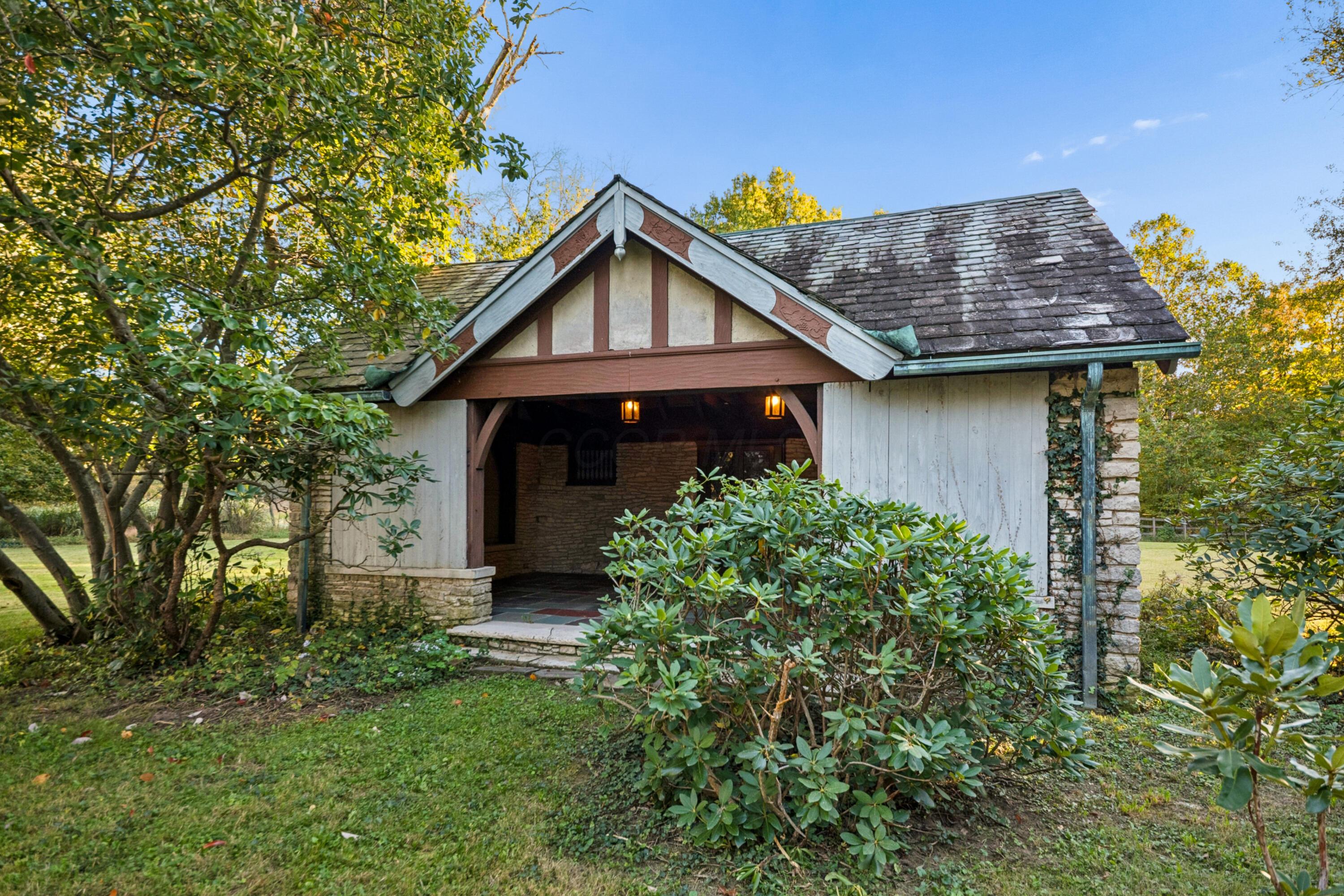 2721 N State Route 53