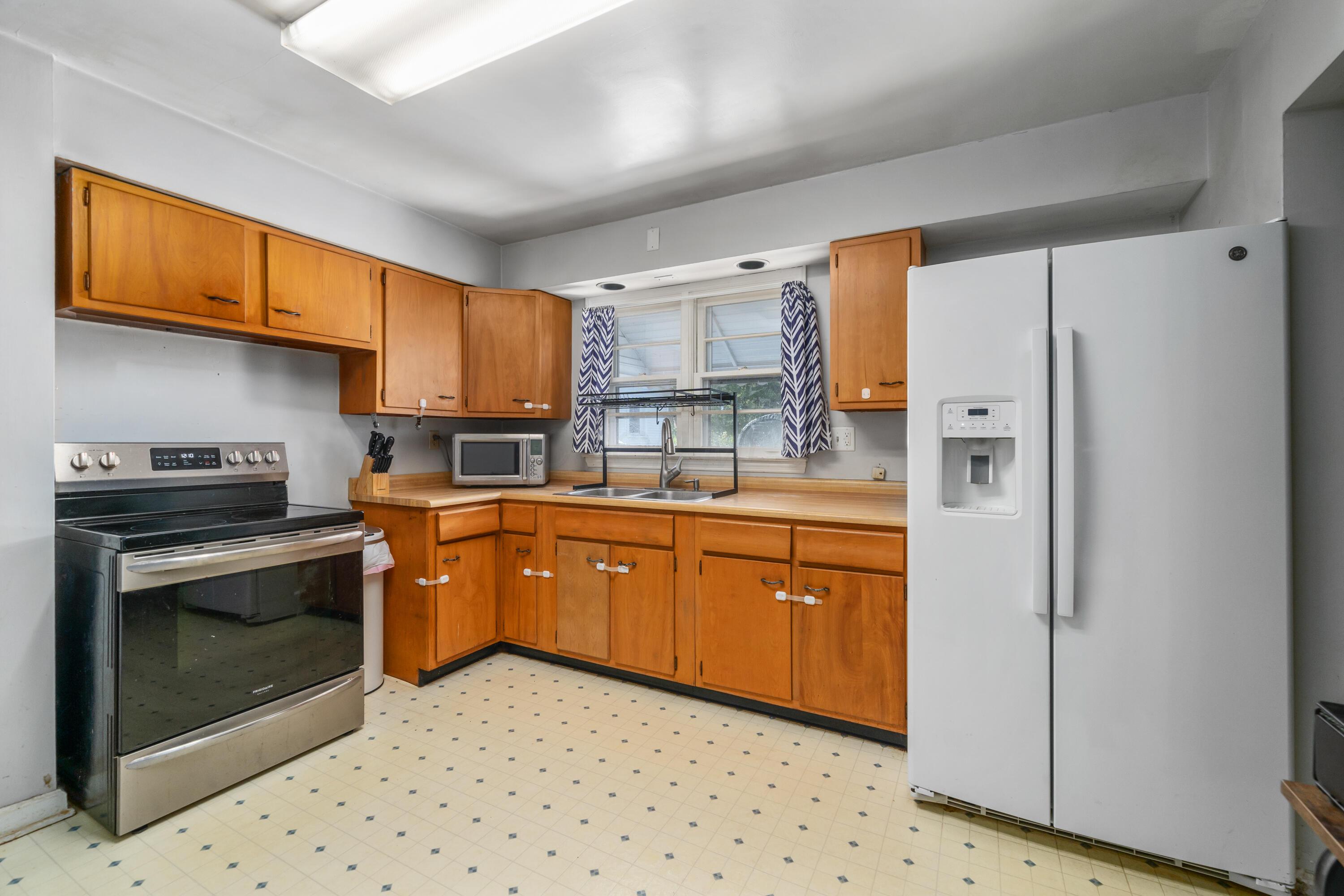 105 S Allen Street