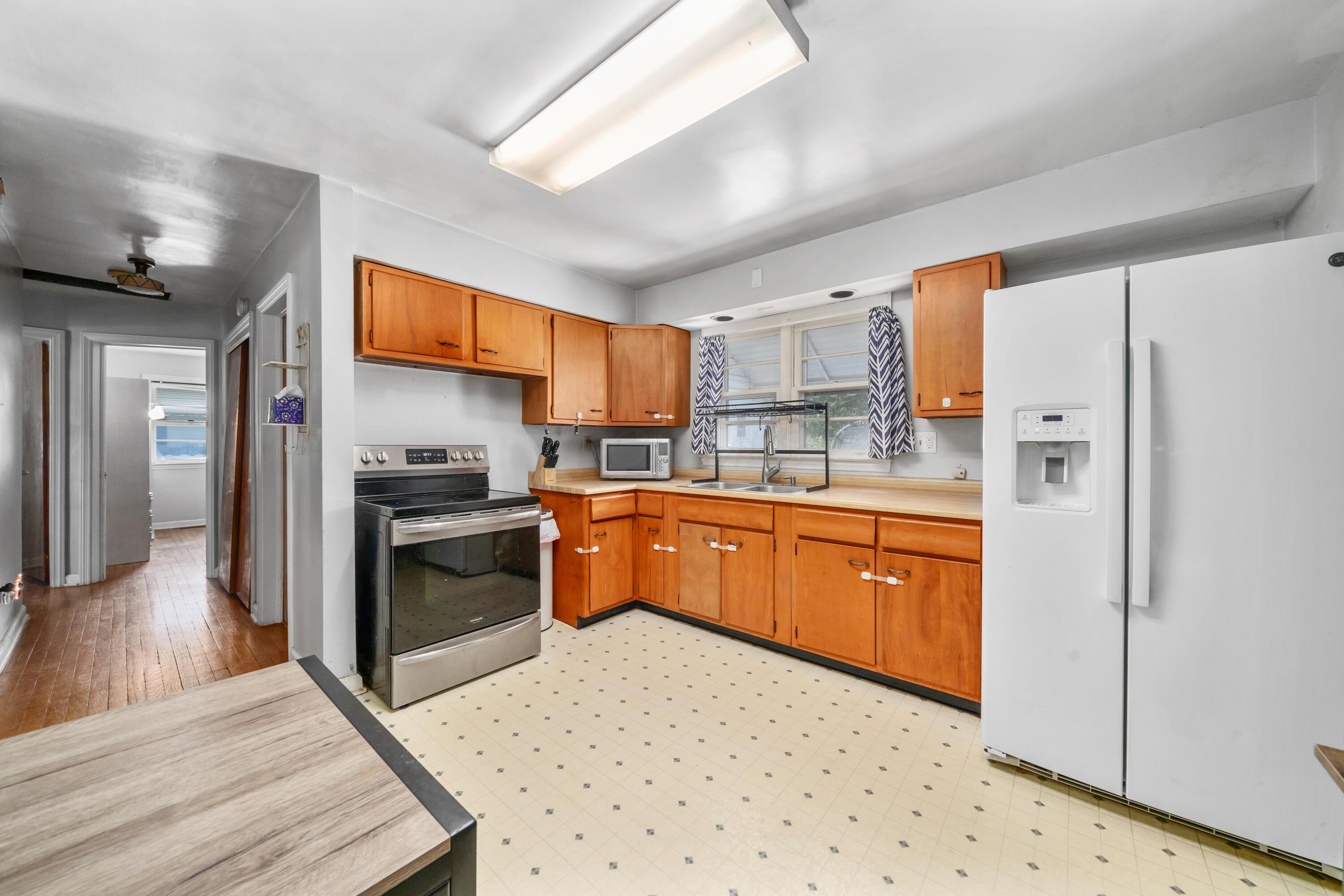 105 S Allen Street