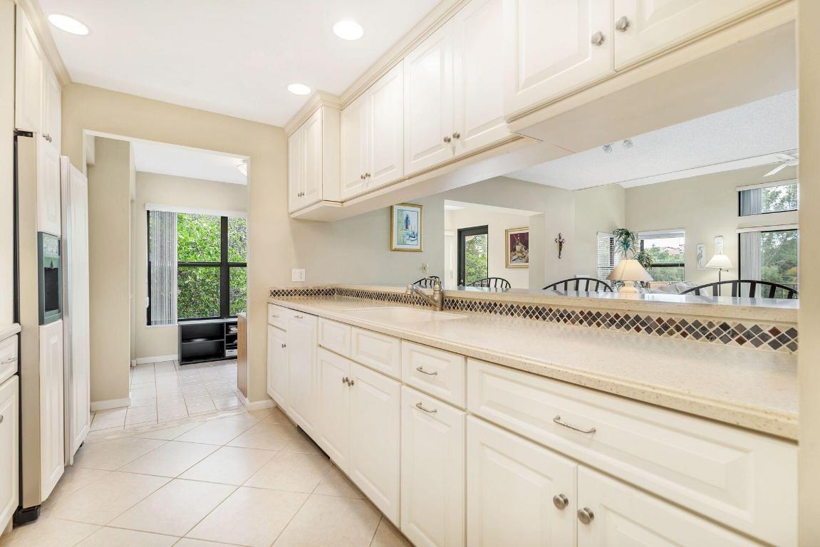 1802 Fairway Drive S