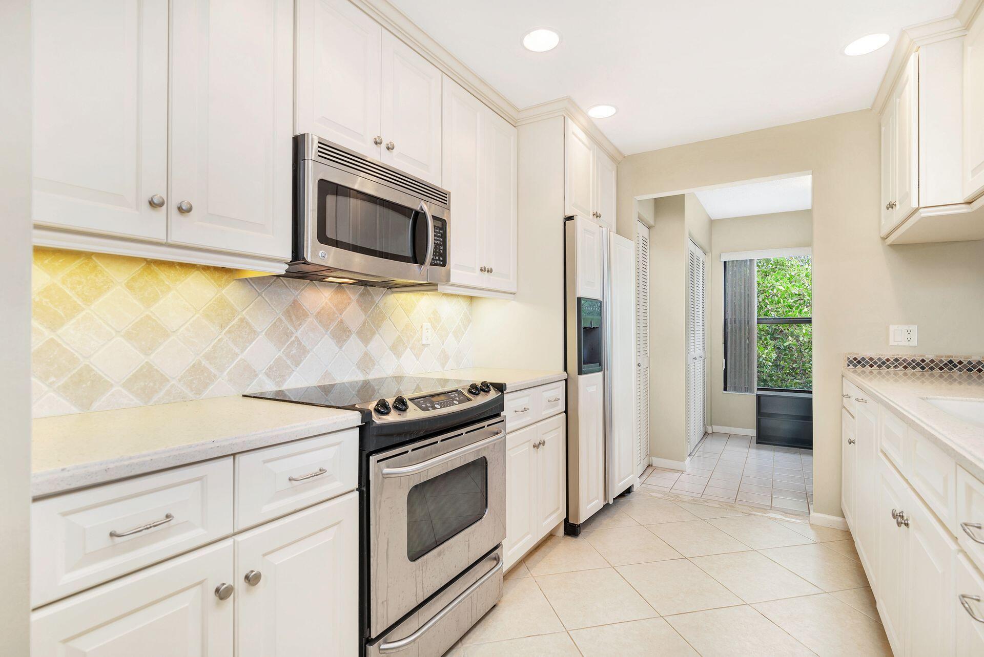 1802 Fairway Drive S