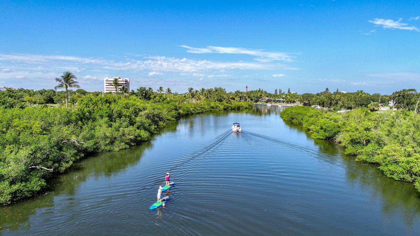 1802 Fairway Drive S