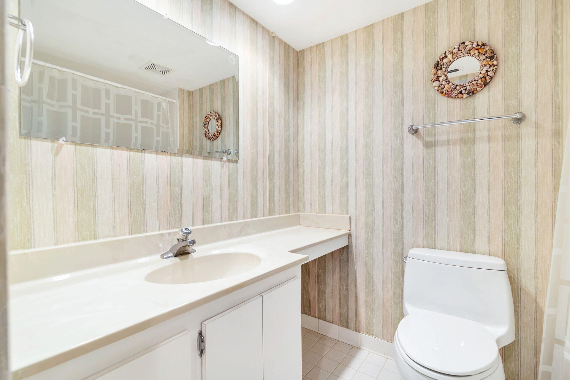 1802 Fairway Drive S