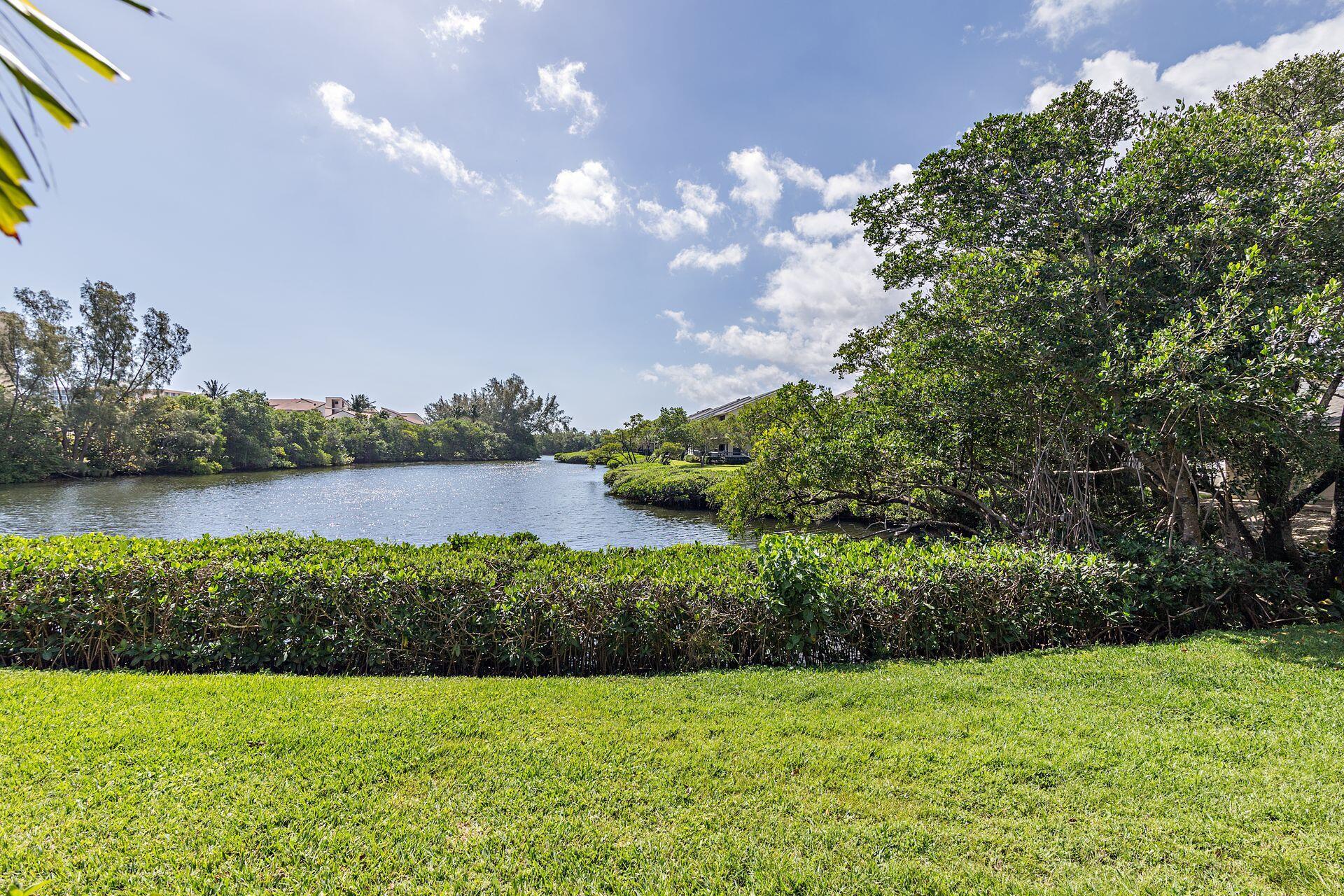 1802 Fairway Drive S