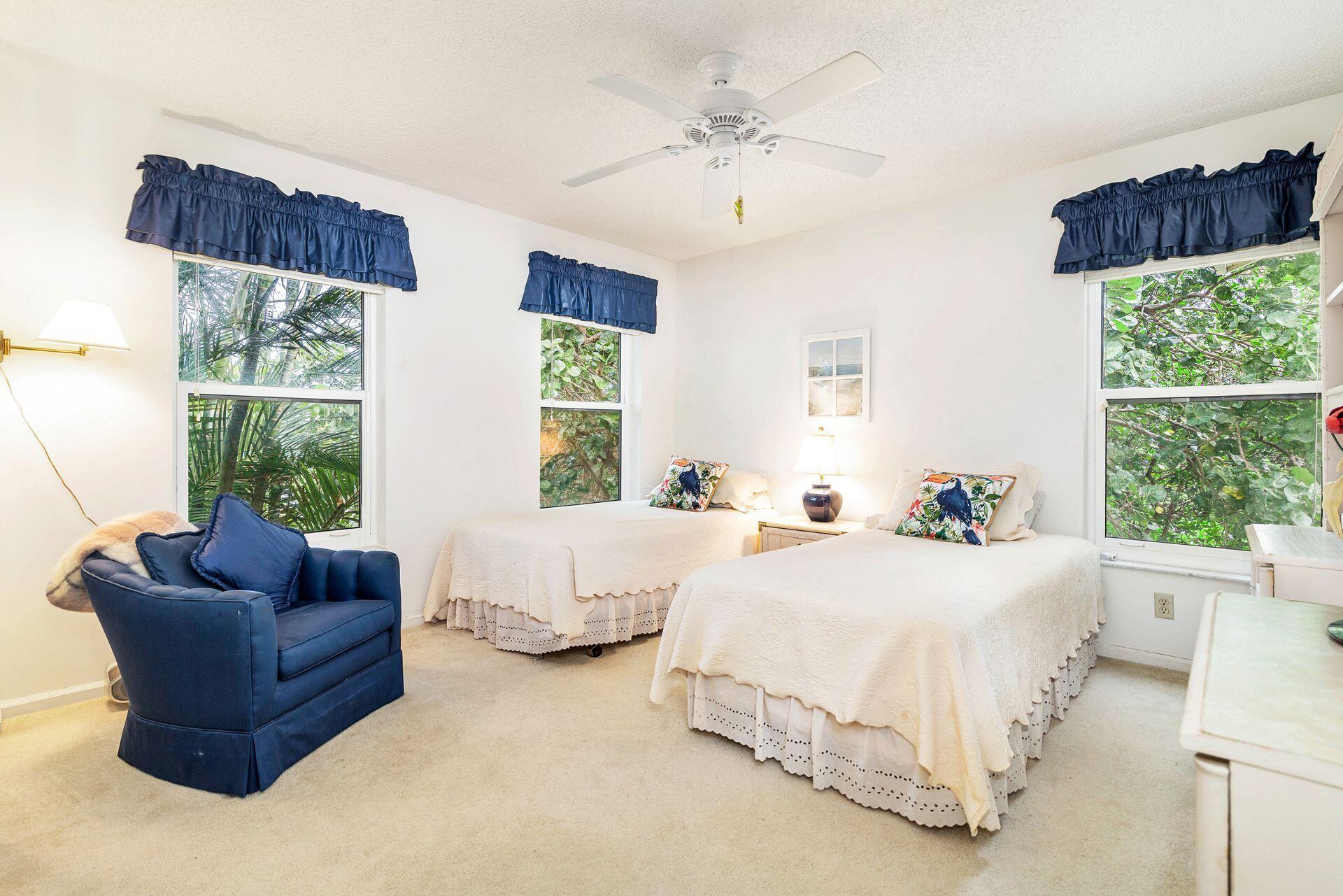 1802 Fairway Drive S