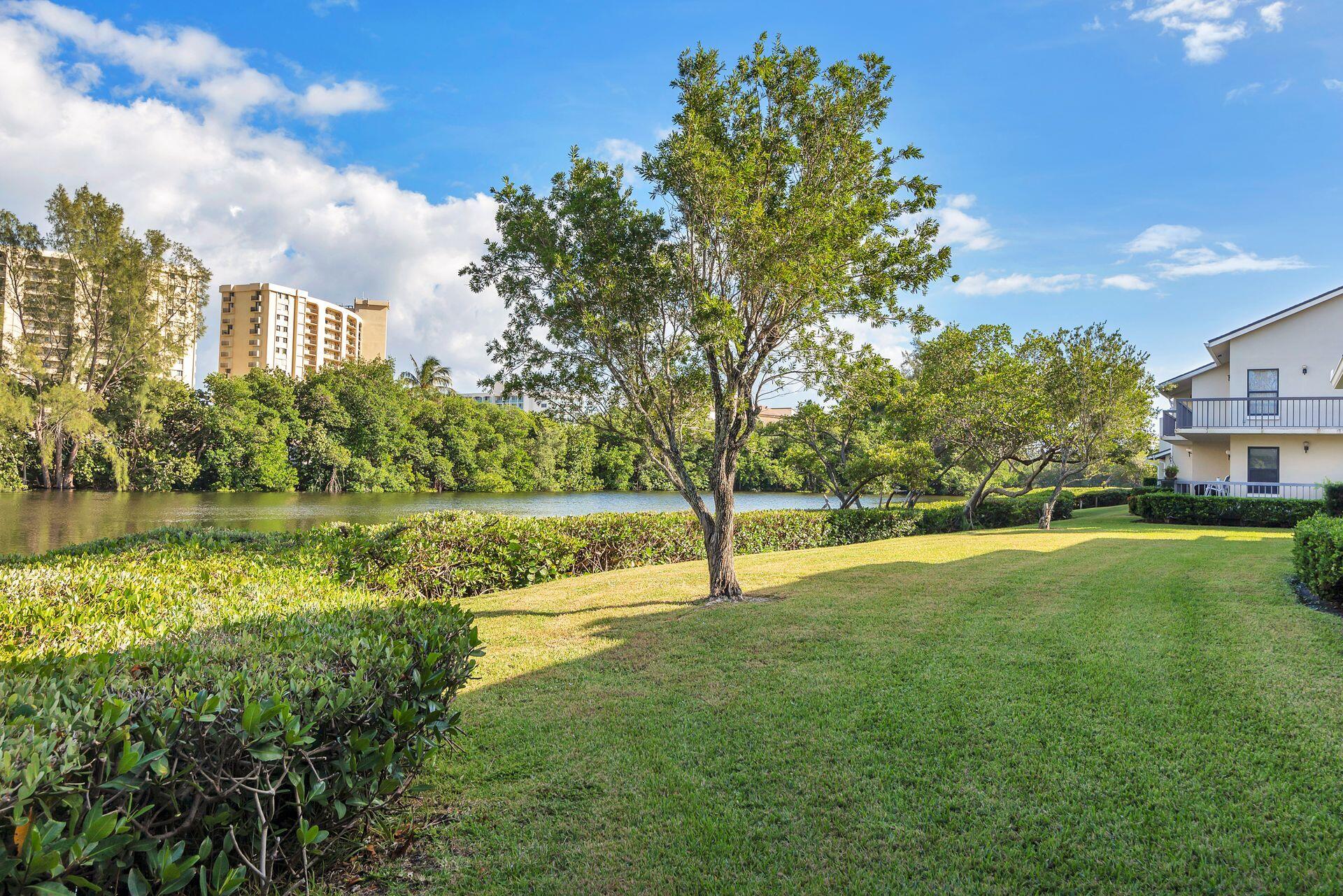 1802 Fairway Drive S