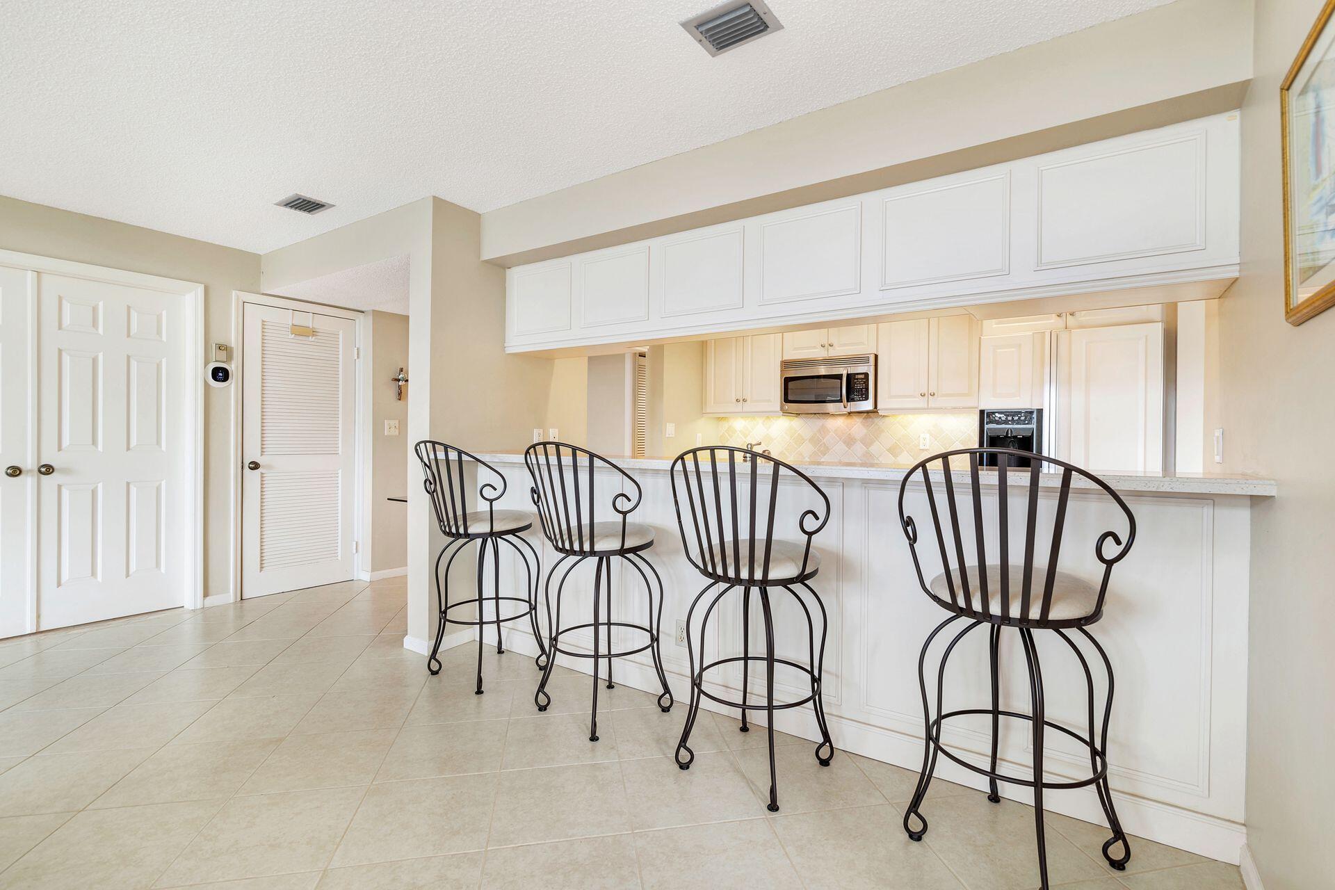 1802 Fairway Drive S