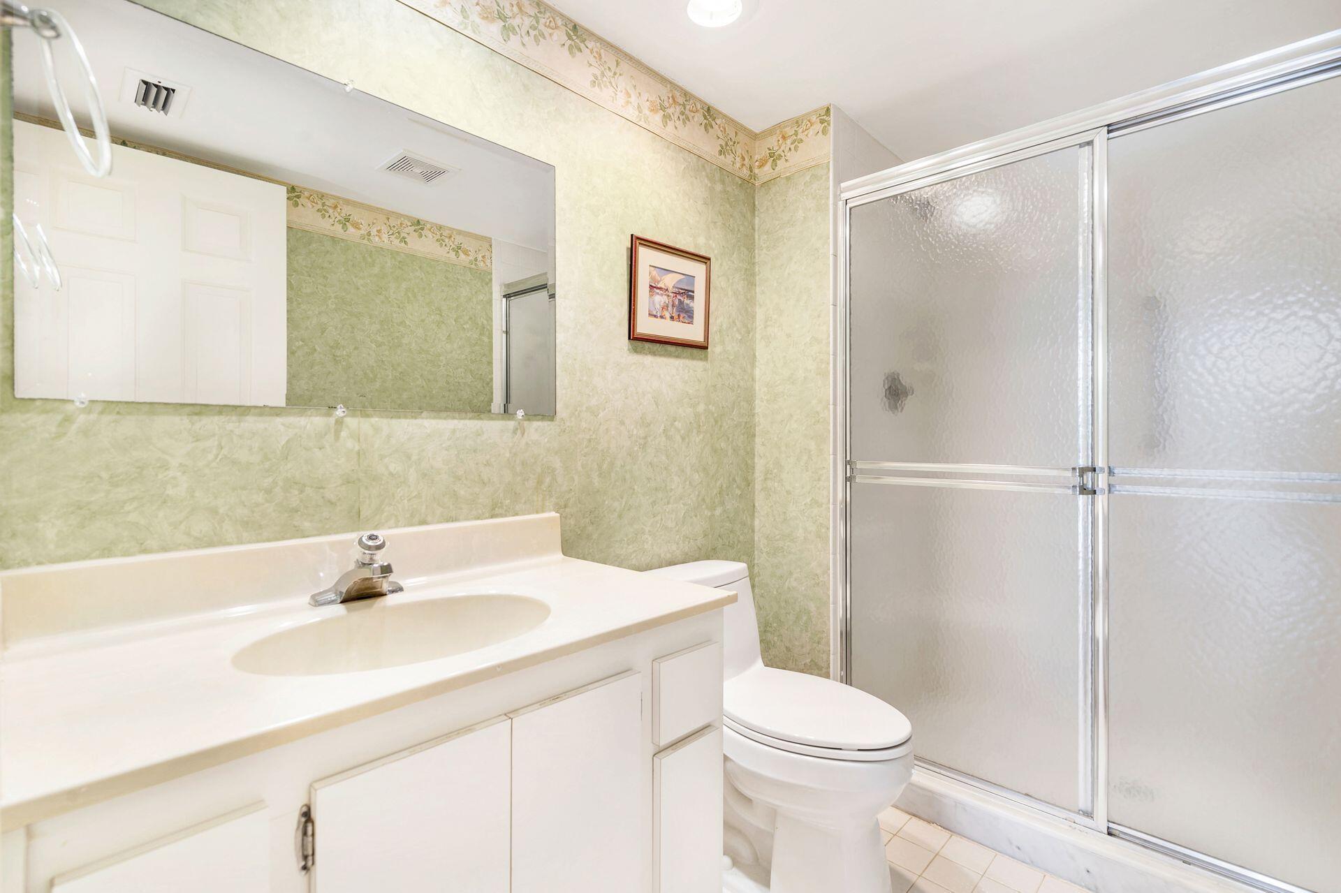 1802 Fairway Drive S