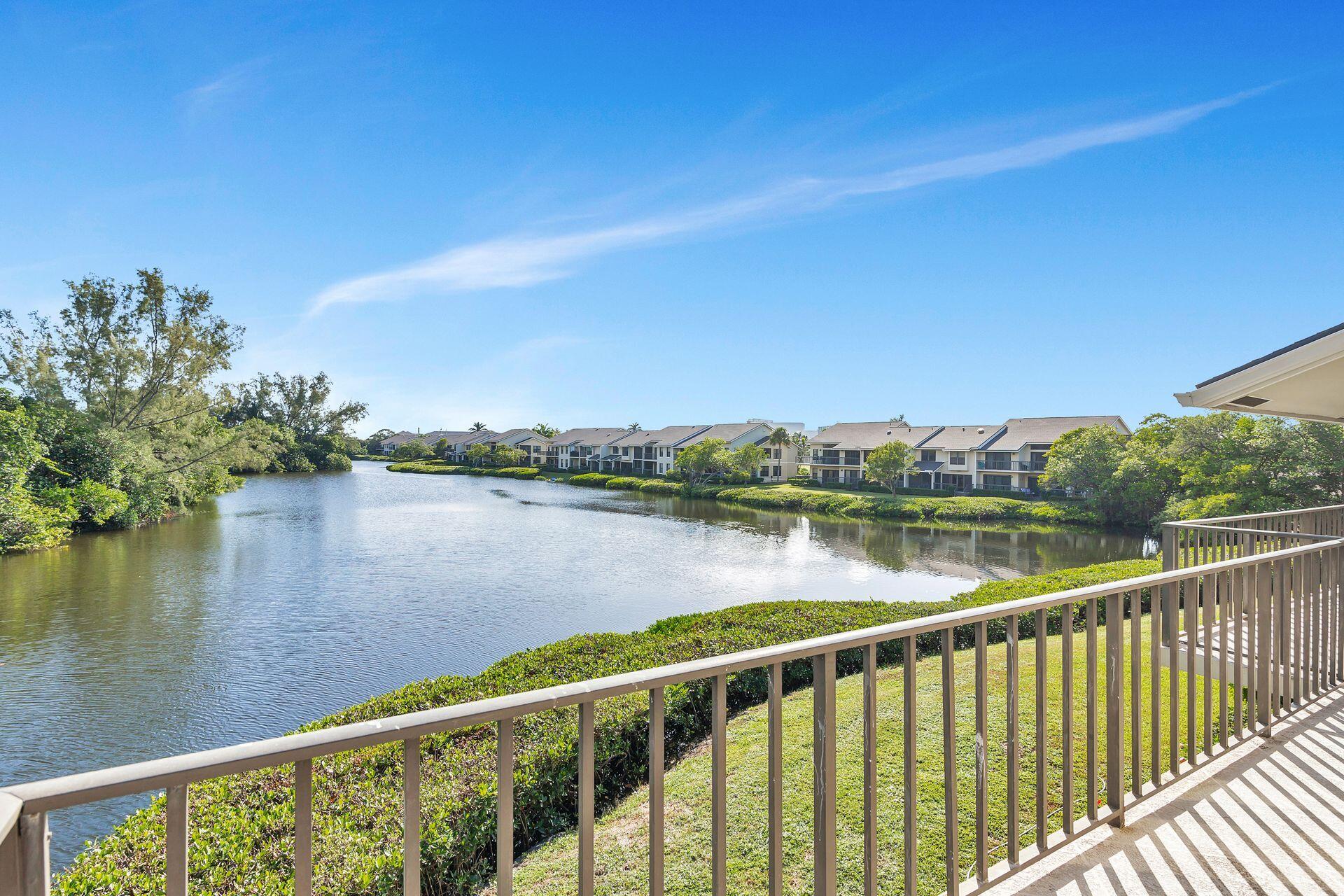 1802 Fairway Drive S