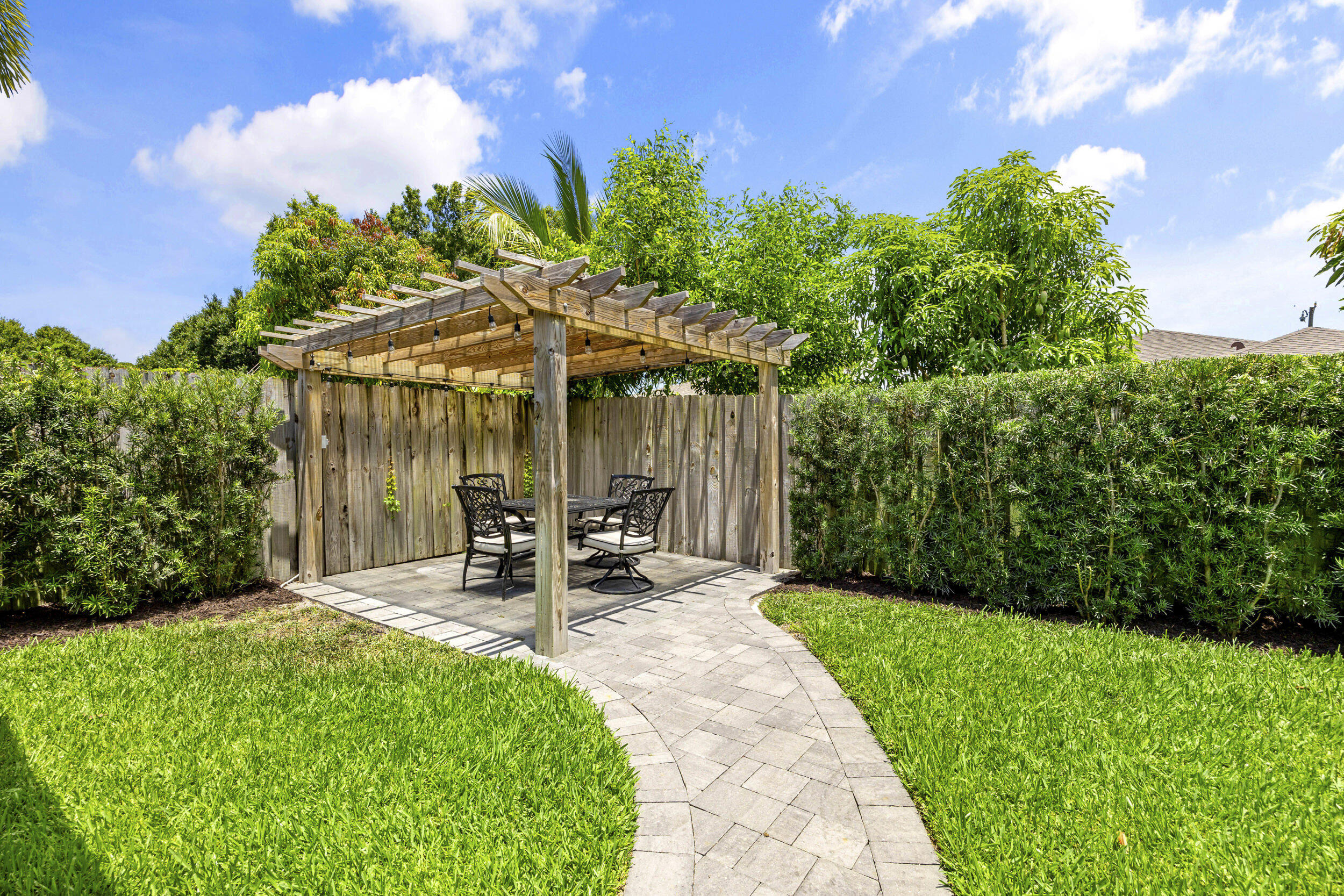 6943 Mitchell Street