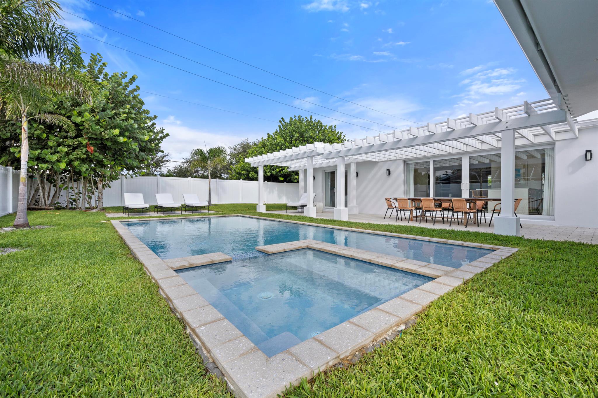3390 Coral Place