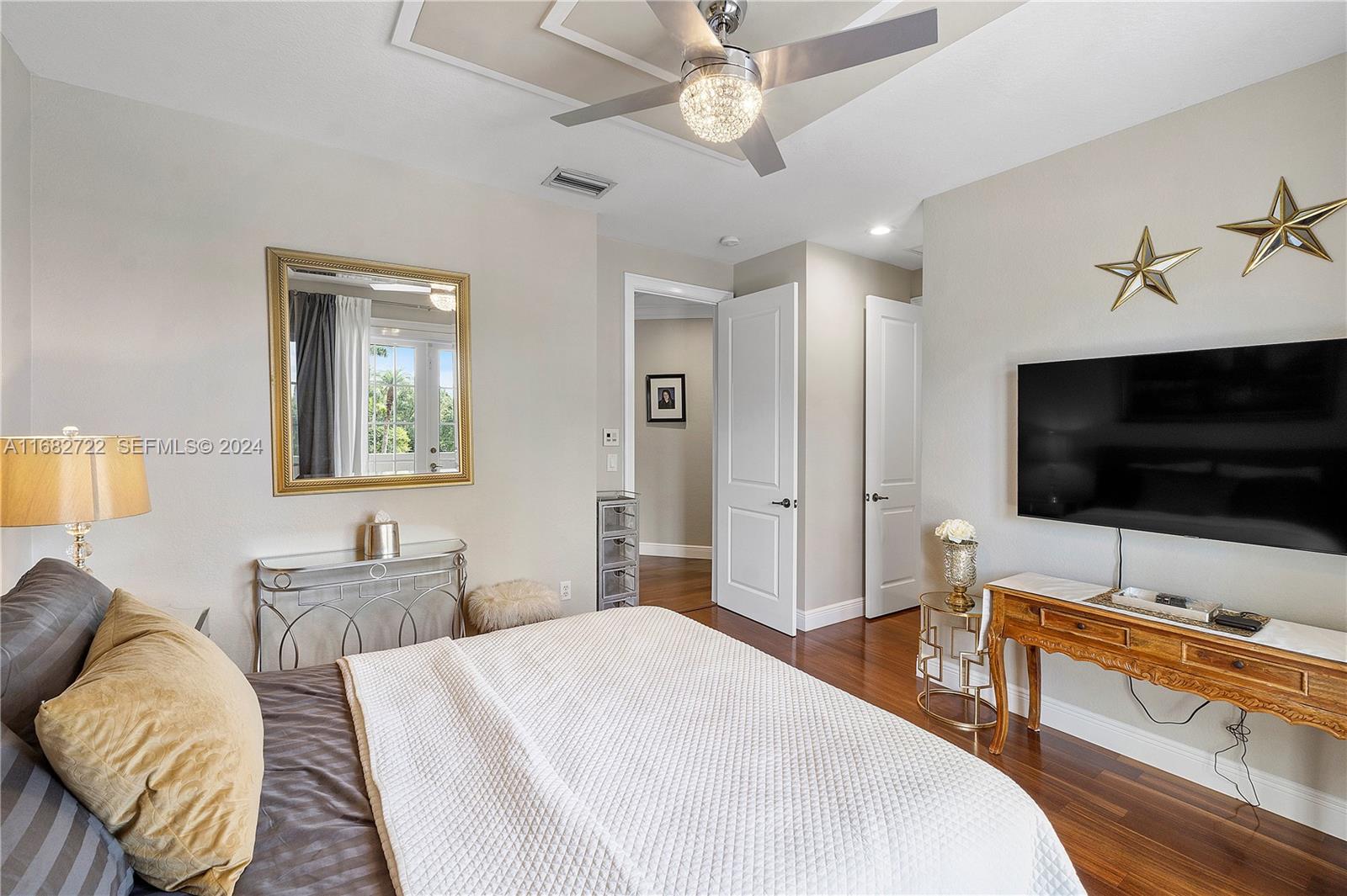 14243 S Jockey Circle S