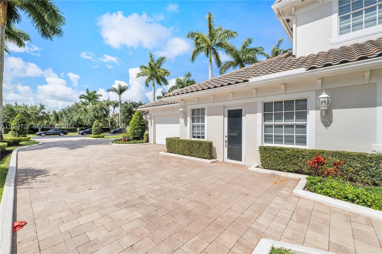 14243 S Jockey Circle S