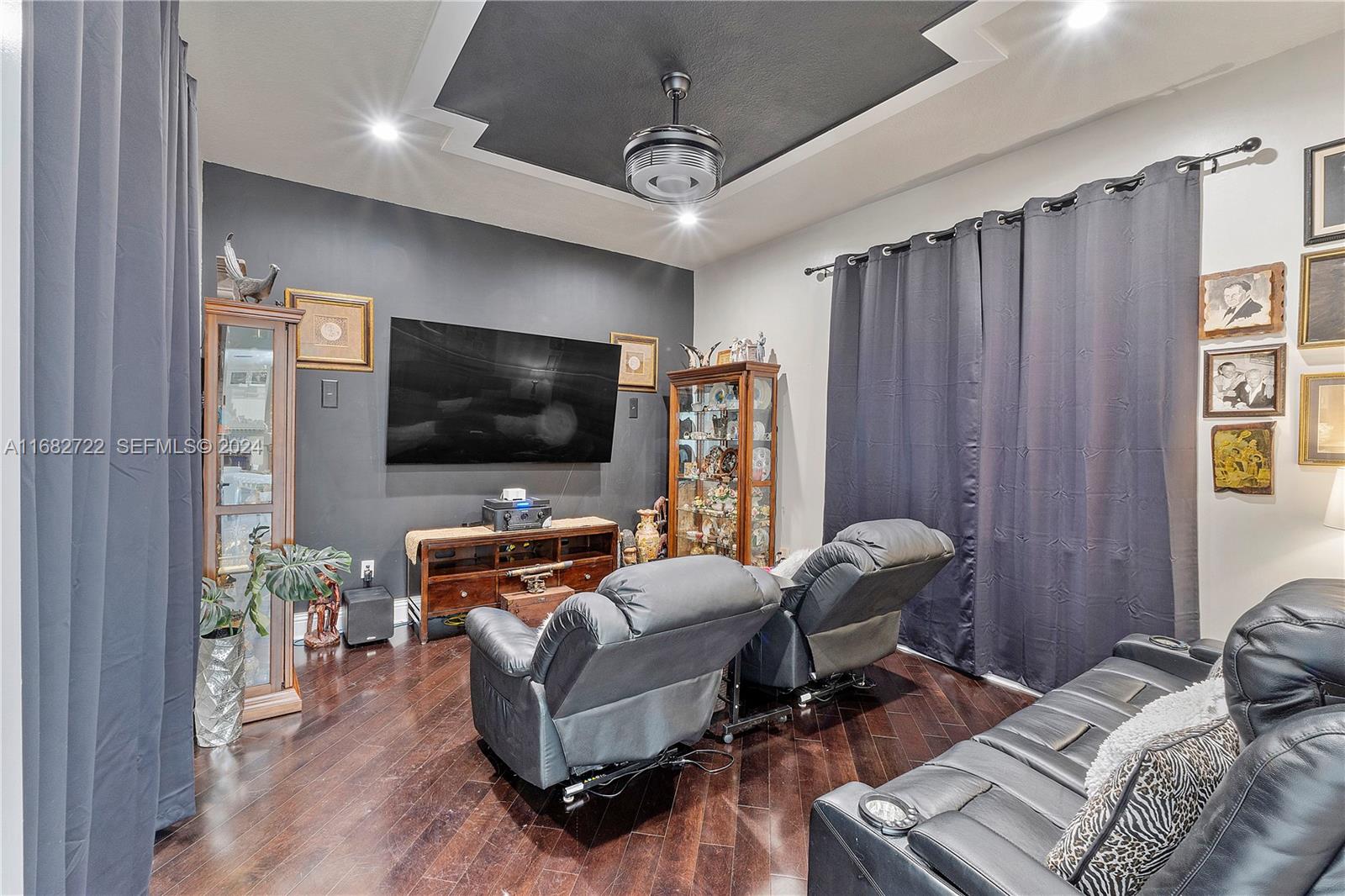 14243 S Jockey Circle S