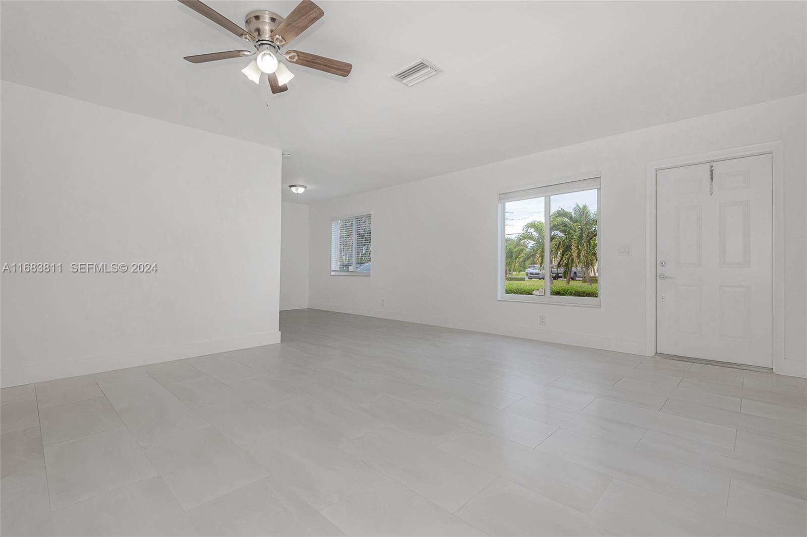 484 W Royal Palm Road