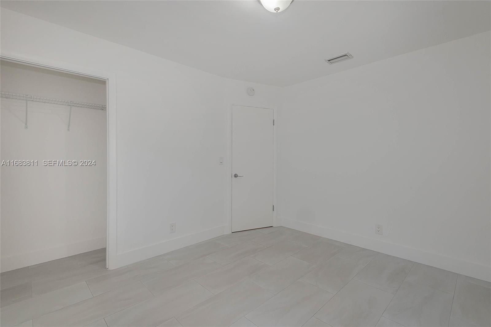 484 W Royal Palm Road