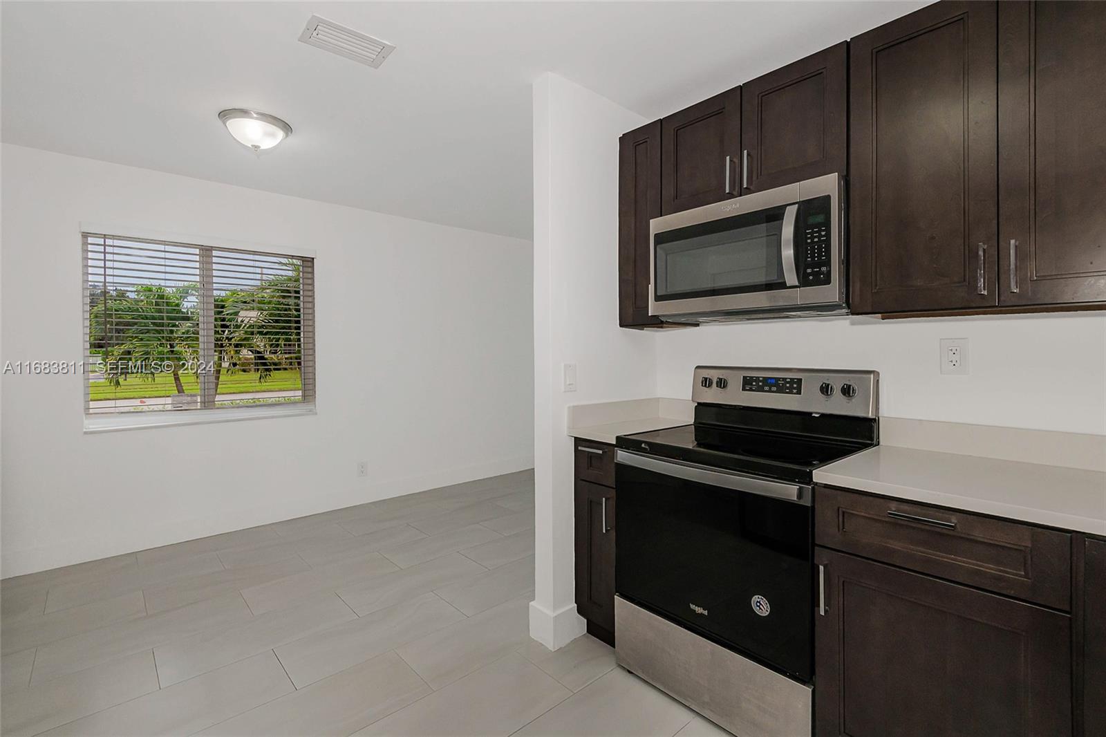 484 W Royal Palm Road