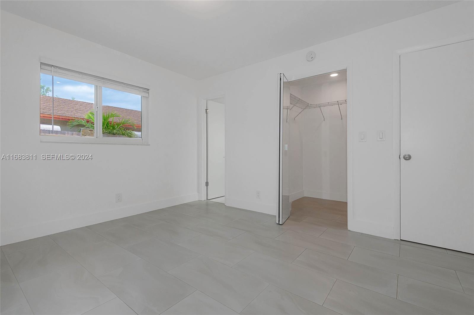 484 W Royal Palm Road