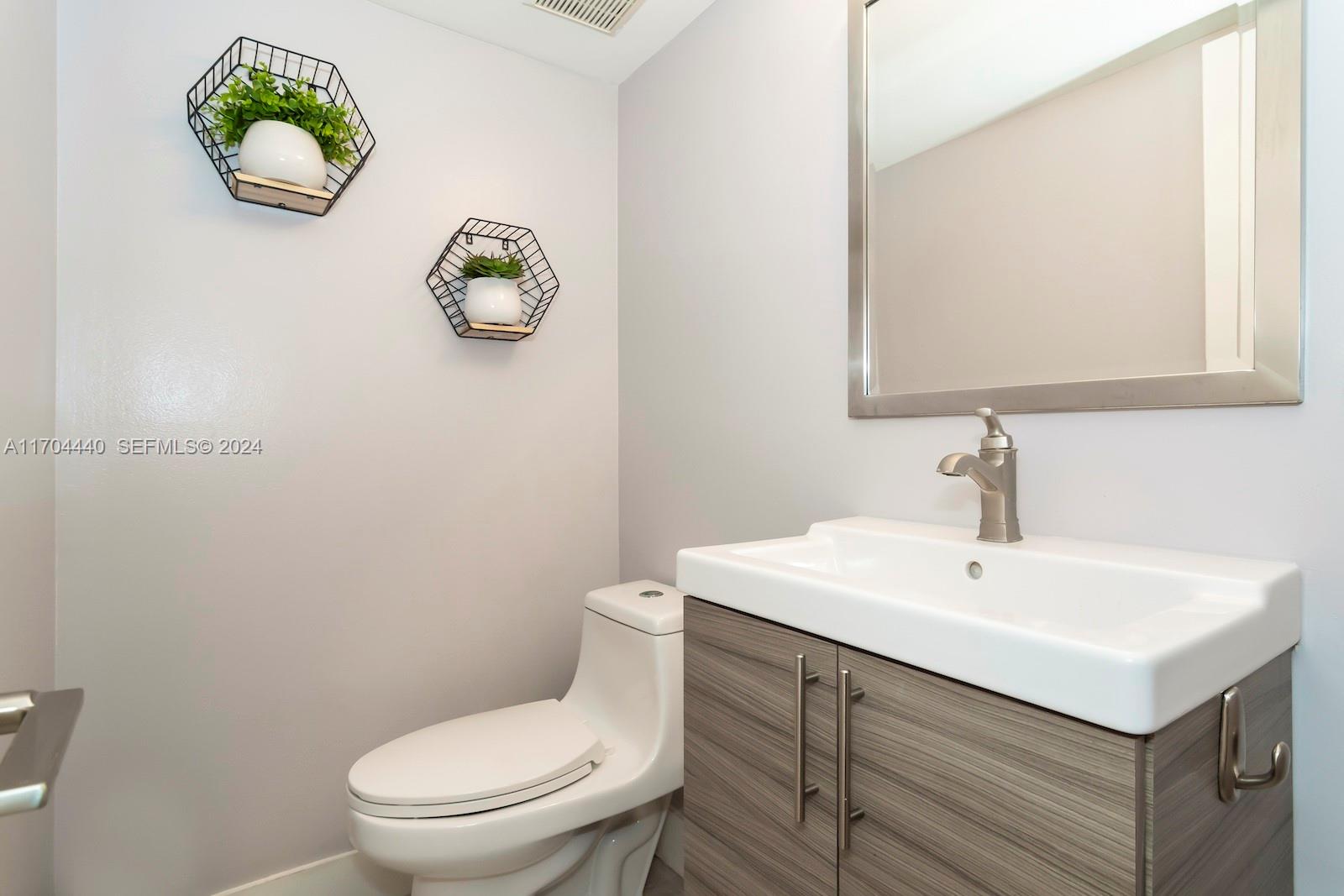5001 SW 123rd Terrace