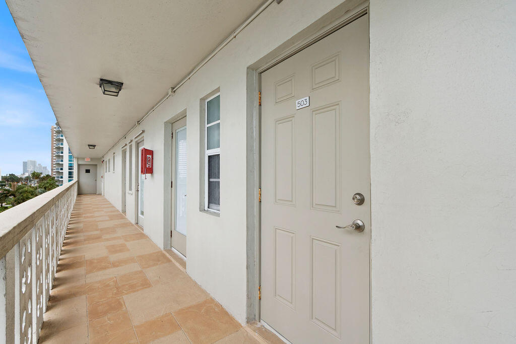 1893 S Ocean Drive 503