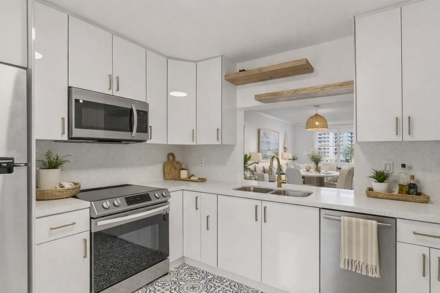 1893 S Ocean Drive 503