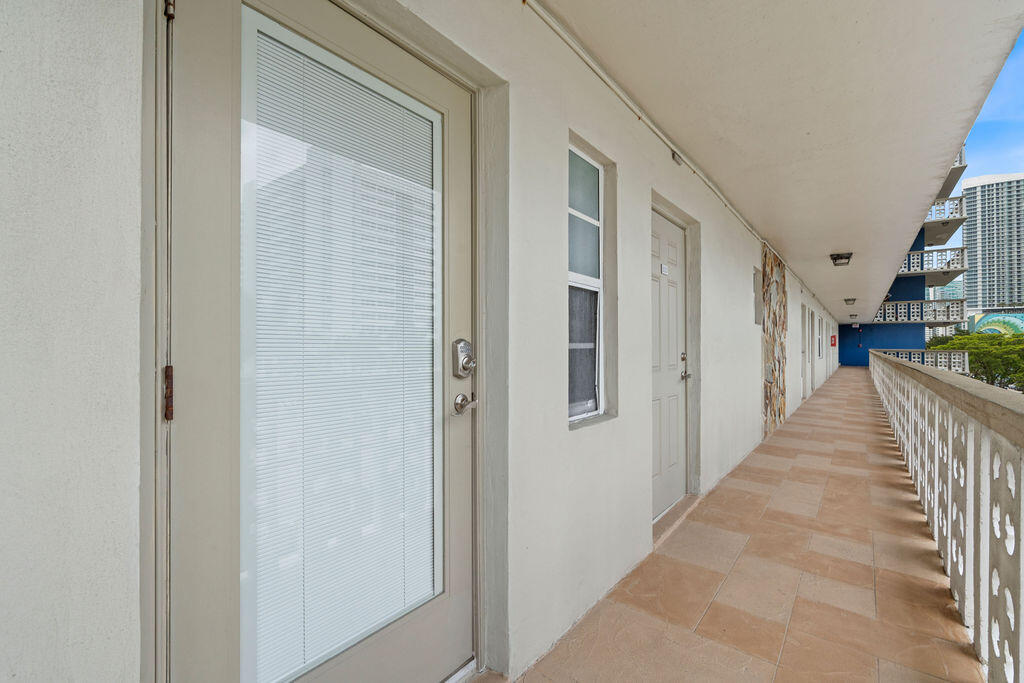 1893 S Ocean Drive 503