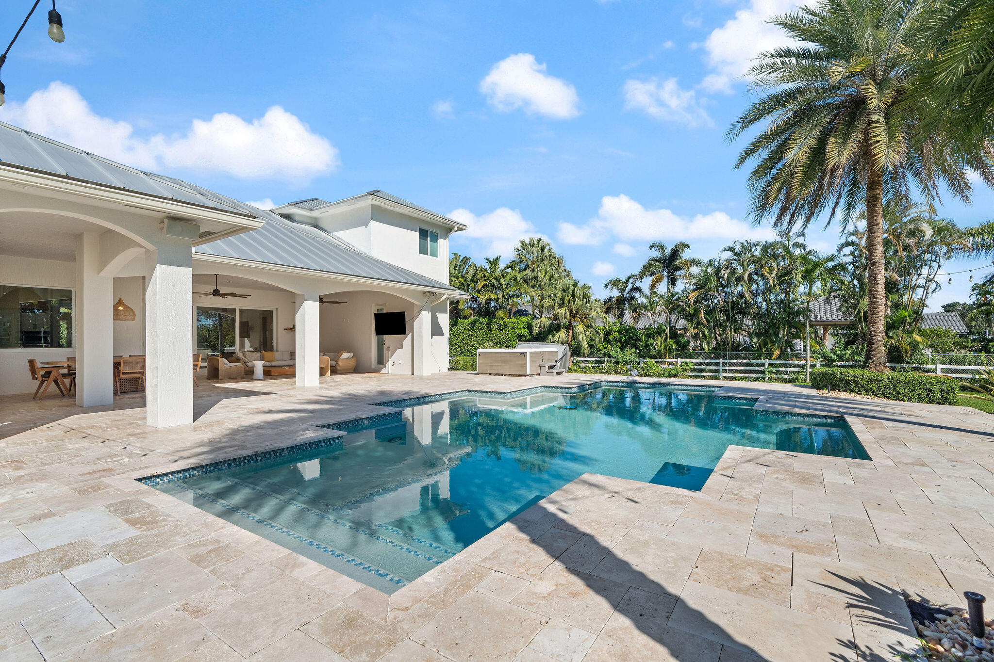 14600 Sunset Lane